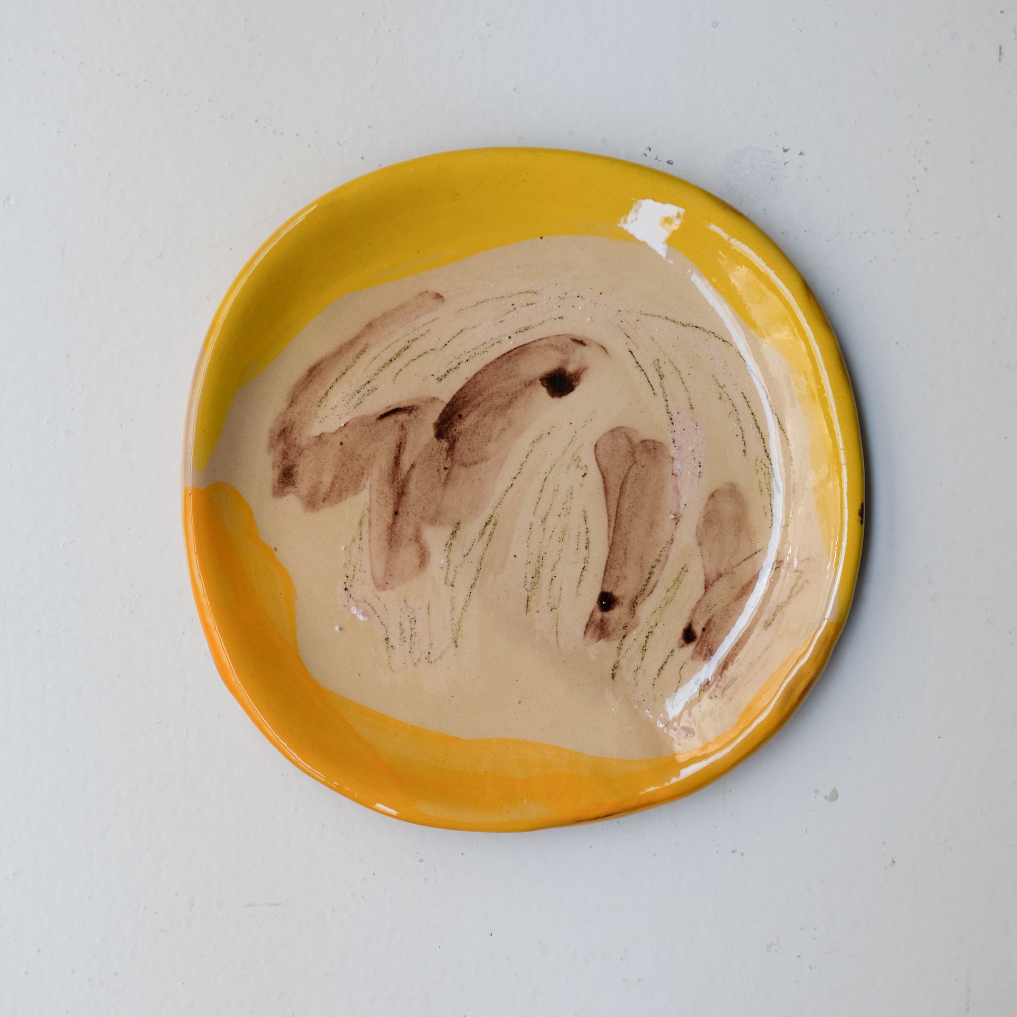 Assiette SP26HB06 en faïence rouge D 19,5cm - Multicolore d'Héloise Bariol chez Brutal Ceramics