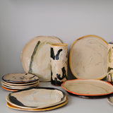 Vase SP26HB03 en faïence rouge H 23cm - Multicolore d'Héloise Bariol chez Brutal Ceramics