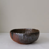 Petit saladier en terre recoltée D 20cm - brun irisé de Nathalie Reocreux chez Brutal Ceramics