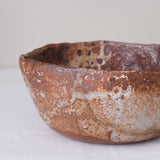 Petit saladier en terre recoltée D 20cm cuisson feu - rouge orangé tacheté de Nathalie Reocreux chez Brutal Ceramics