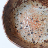 Petit saladier en terre recoltée D 20cm cuisson feu - rouge orangé tacheté de Nathalie Reocreux chez Brutal Ceramics