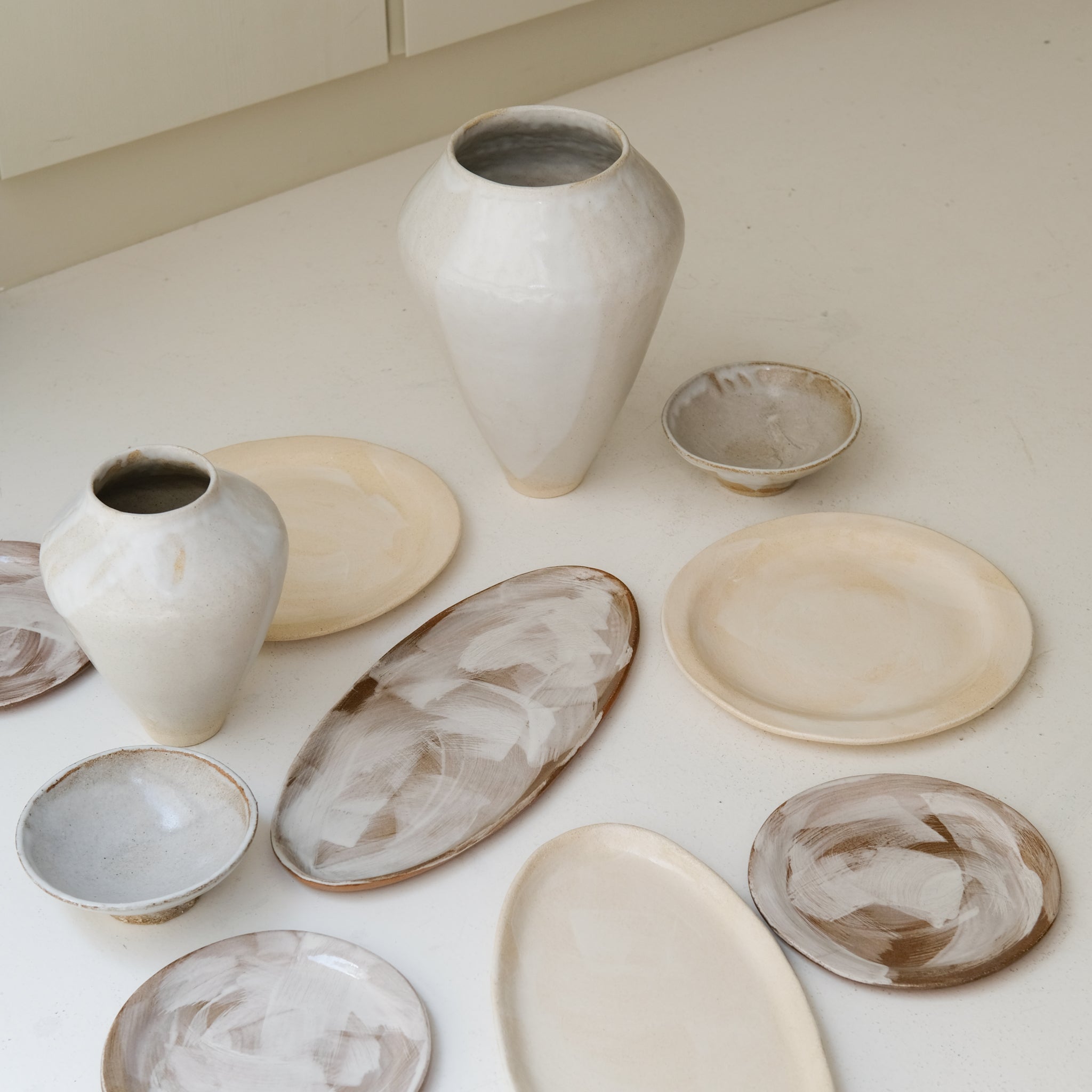 Bol en grès D 16cm - blanc gris satiné de Lola Moreau chez Brutal Ceramics