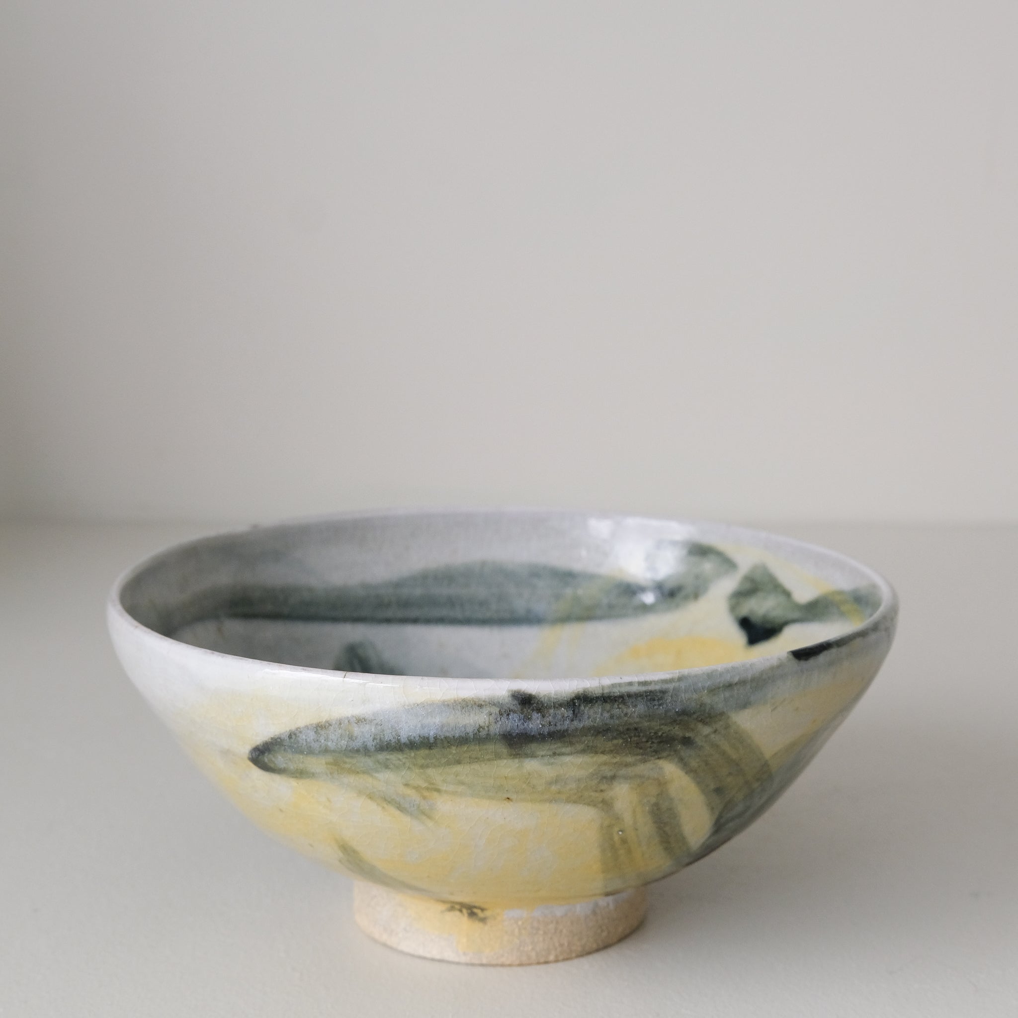 Saladier-Grand bol (I) en grès D19cm cuisson feu -multicolore de Maya Micenmacher chez Brutal Ceramics