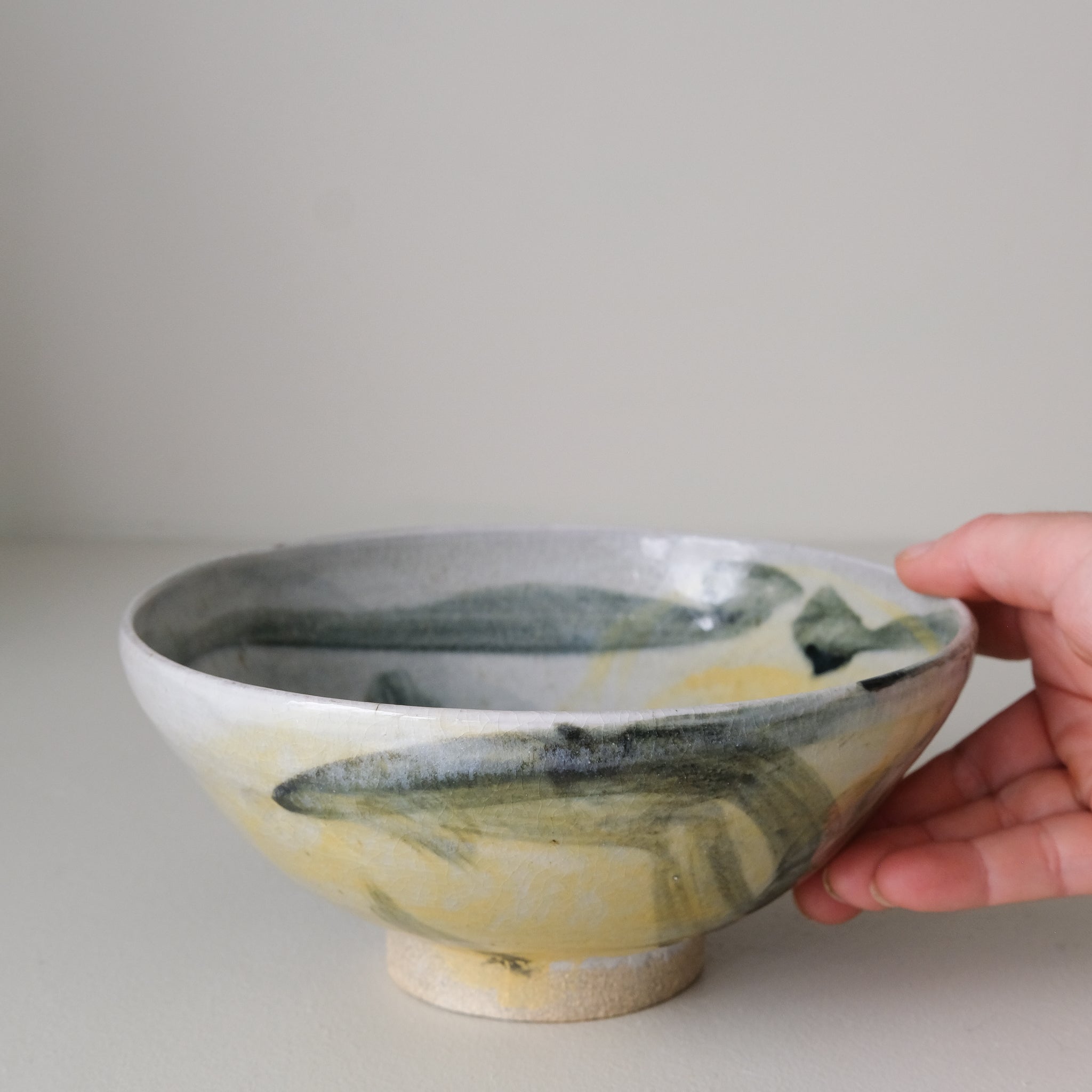 Saladier-Grand bol (I) en grès D19cm cuisson feu -multicolore de Maya Micenmacher chez Brutal Ceramics