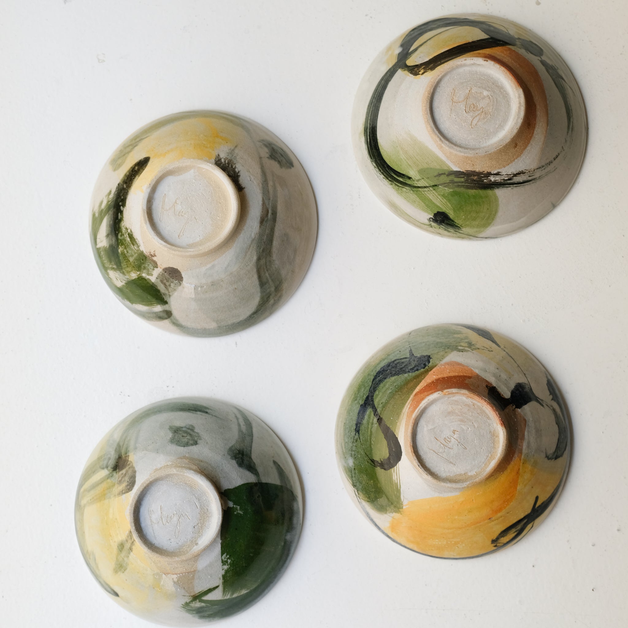 Saladier-Grand bol (I) en grès D19cm cuisson feu -multicolore de Maya Micenmacher chez Brutal Ceramics