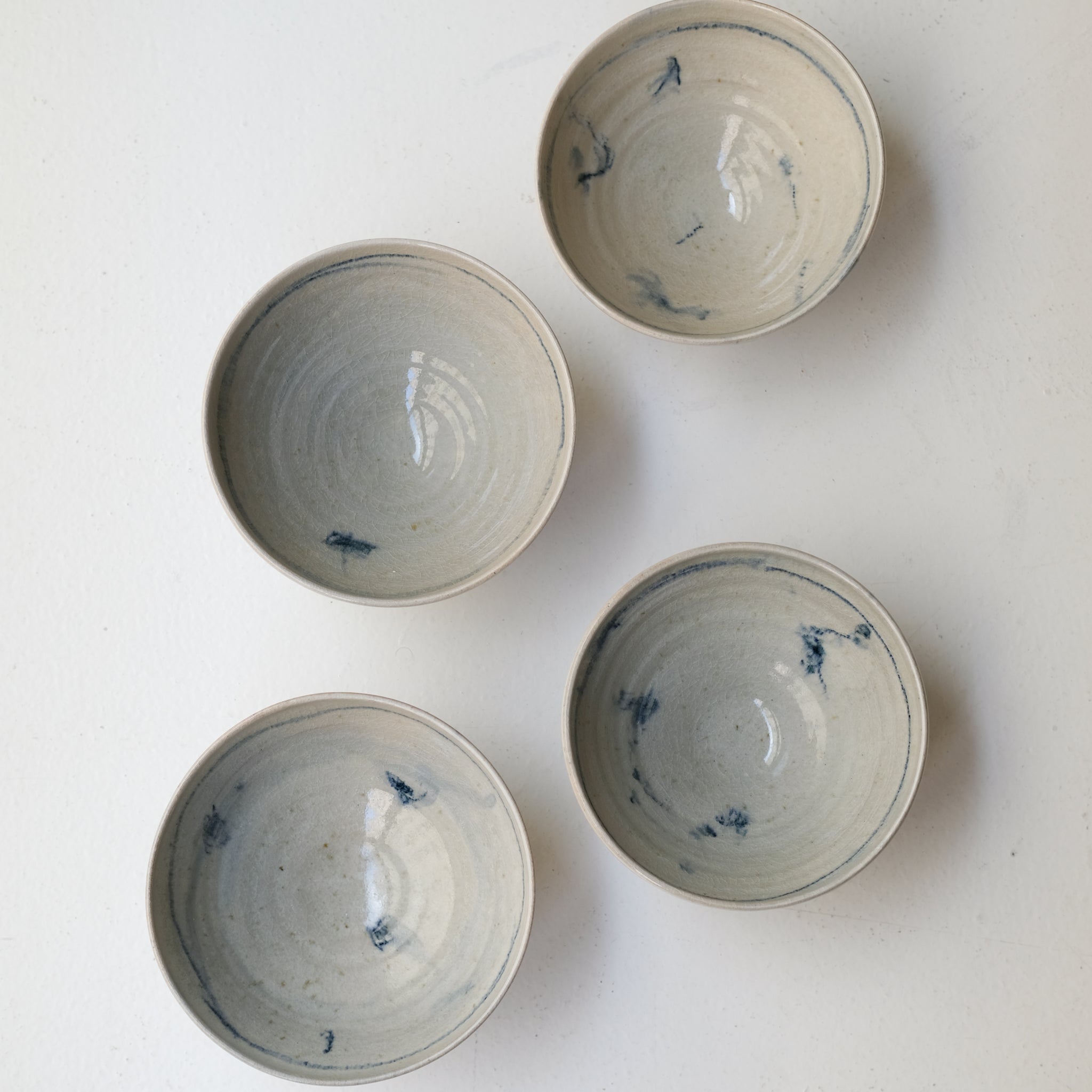 Bol (J) en grès D 15 cm cuisson feu - bleu de Maya Micenmacher chez Brutal Ceramics