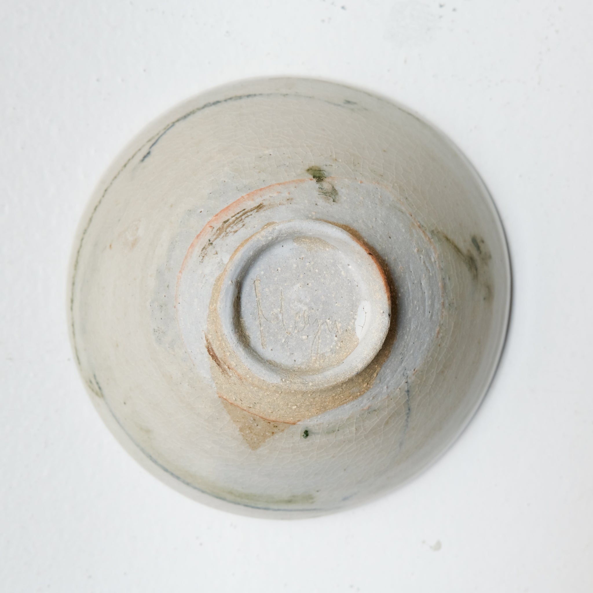 Bol (L) en grès D 15 cm cuisson feu - vert de Maya Micenmacher chez Brutal Ceramics
