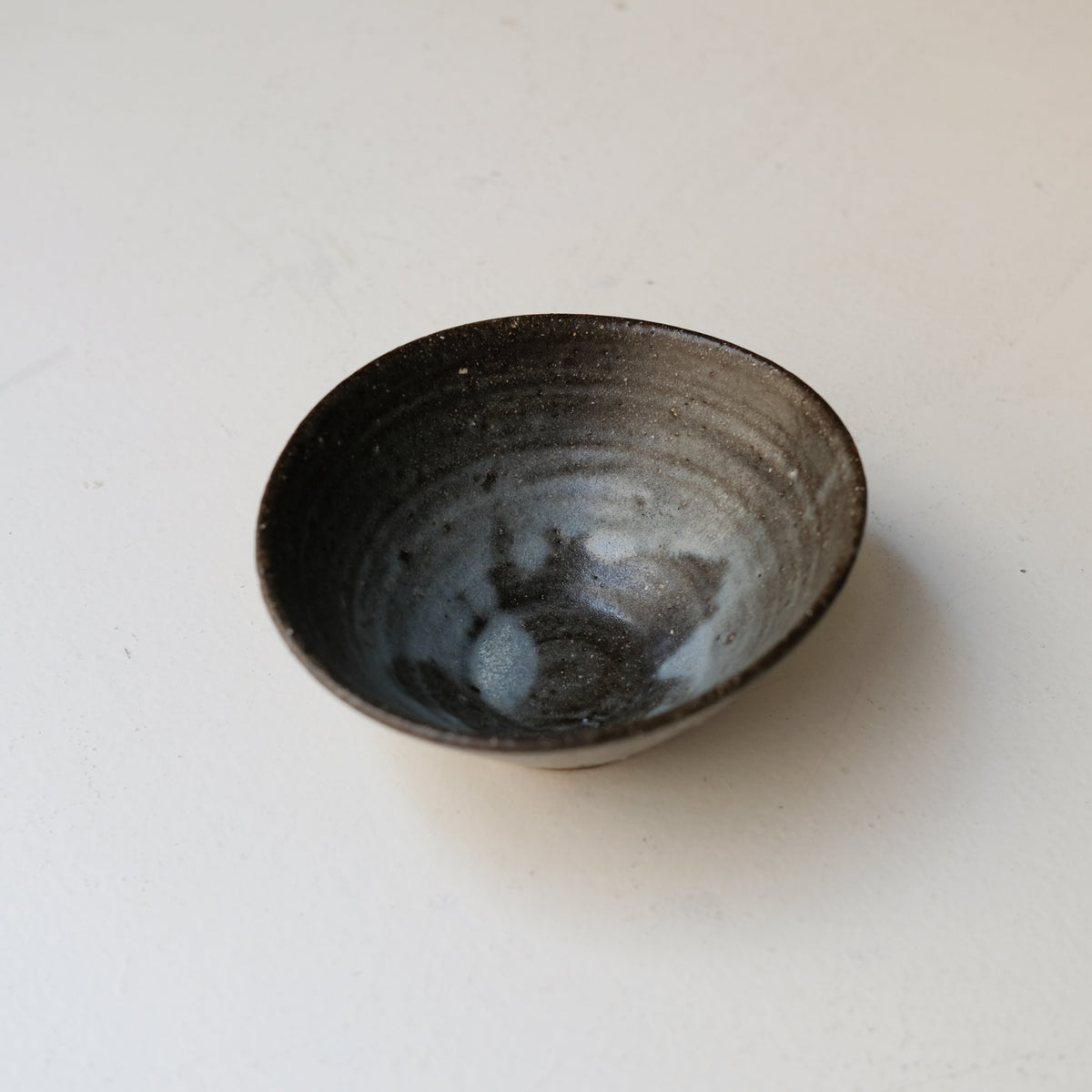 Bol conique oval D 17cm - Bleu gris satiné par Benoit Audureau chez Brutal Ceramics