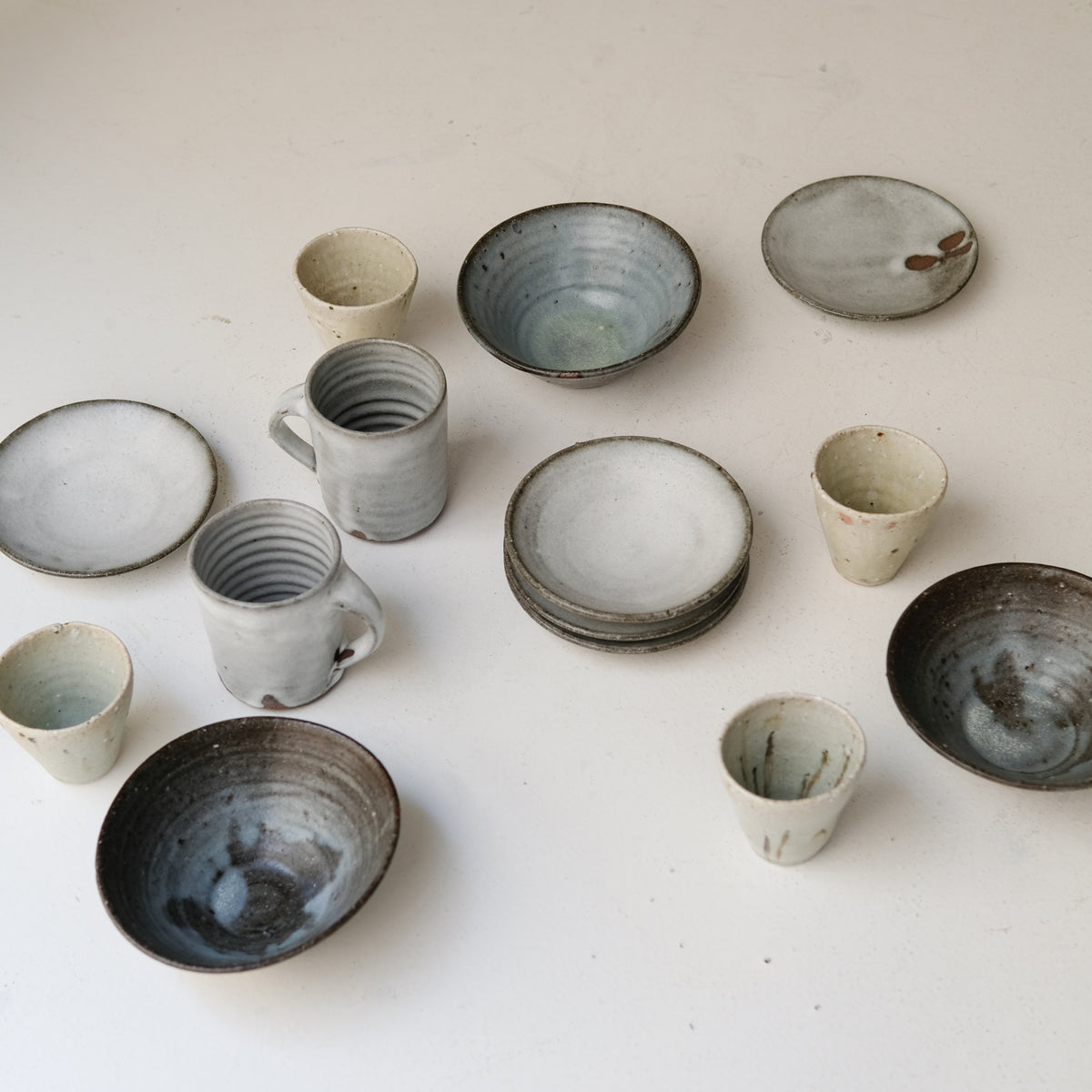 Bol conique D 17cm - Blanc gris satiné par Benoit Audureau chez Brutal Ceramics