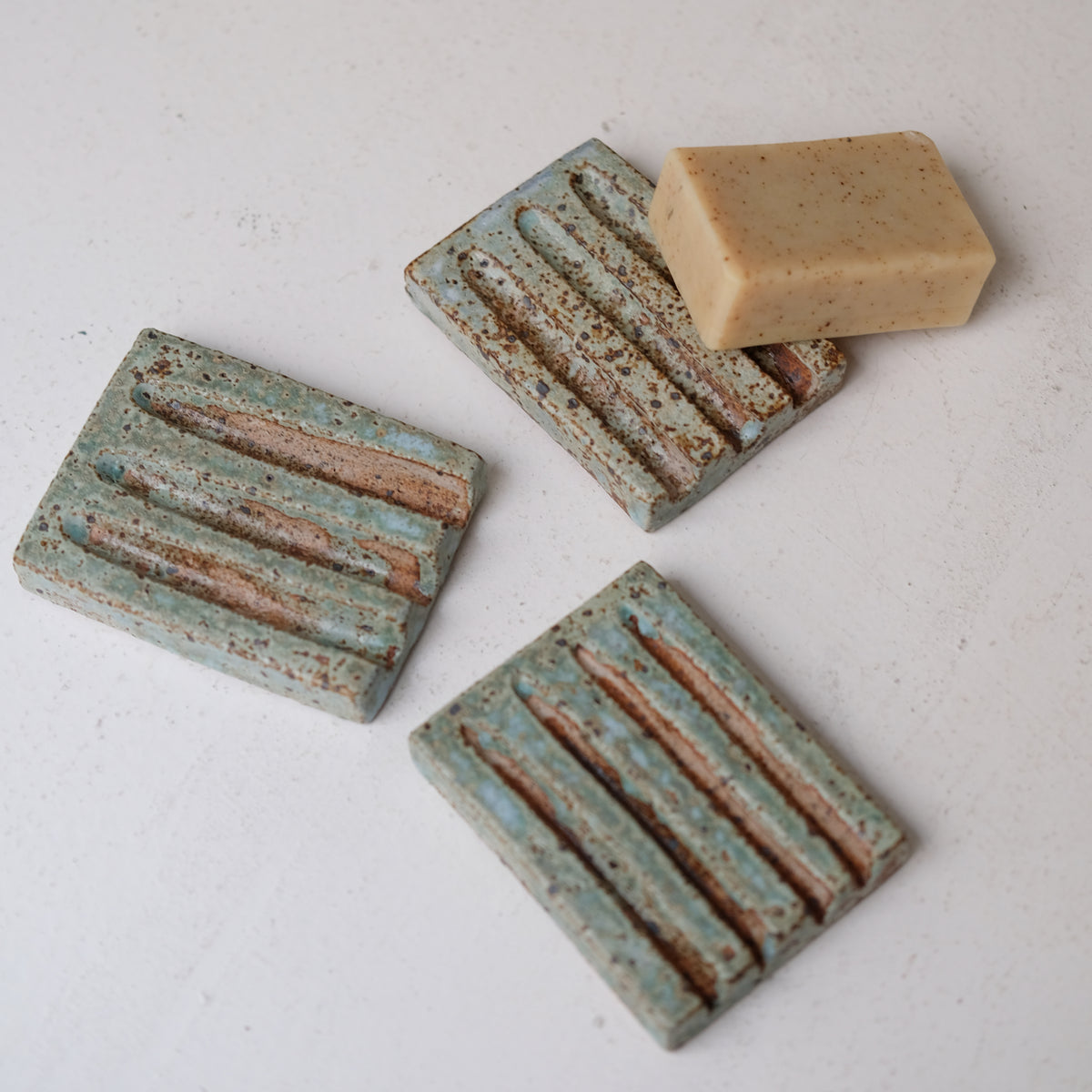 Stoneware soap dish A2604 L 10cm - green