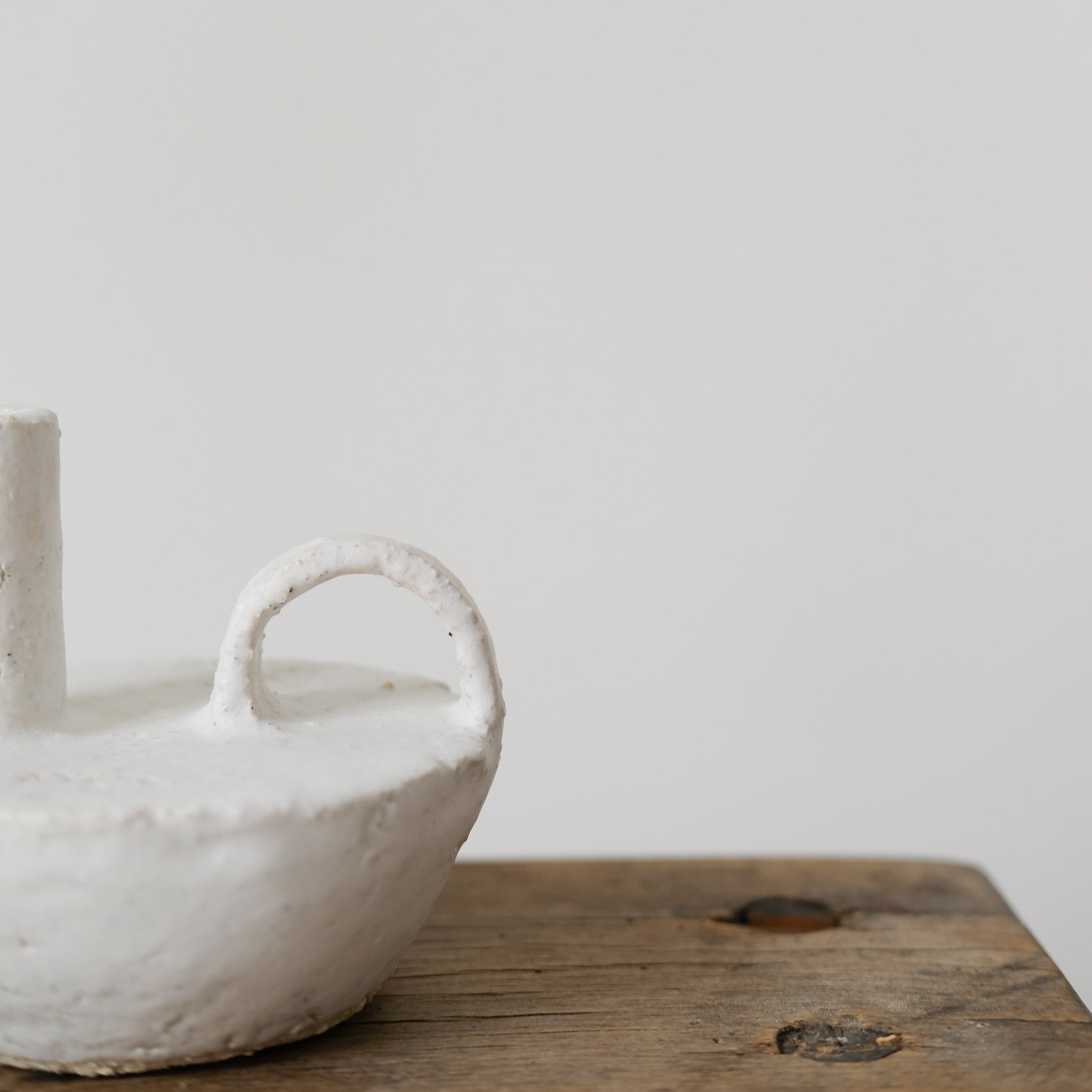 Coupe en grès mortier 003 par Catherine Dix chez Brutal Ceramics