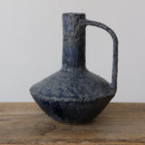 Bouteille en grès / bleu prune - 009 par Catherine Dix chez Brutal Ceramics