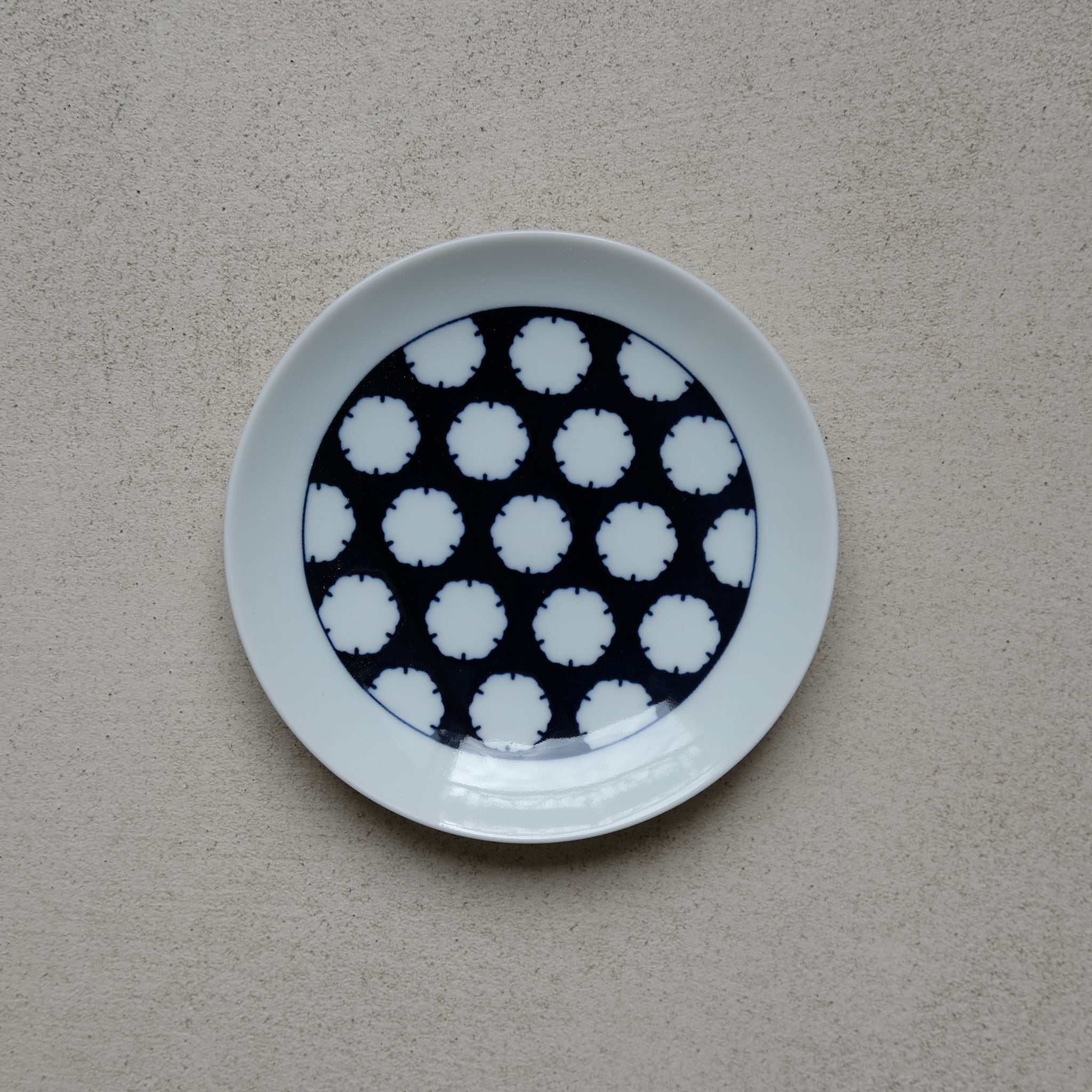Petite assiette "neige"du fabricant japonais Kihara chez Brutal 