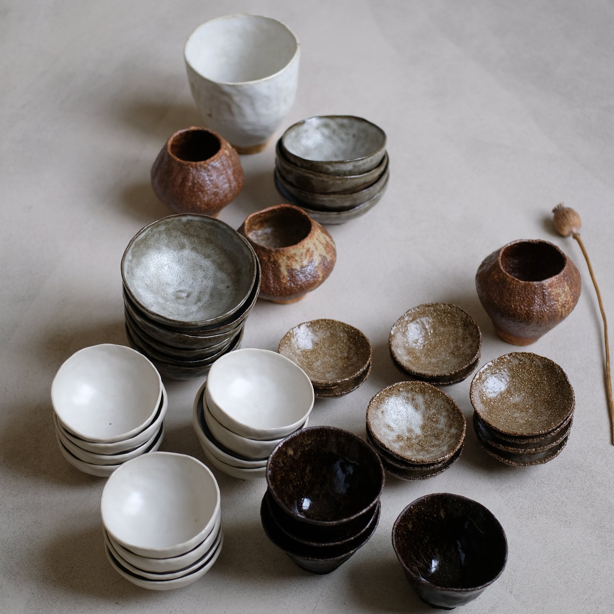 Bol en grès blanc de Judith Lasry chez Brutal Ceramics