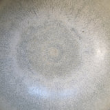 Bol en en grès gris bleu par Kim Lê chez Brutal Ceramics