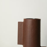 Vase S en grès rouge par Marguicha chez Brutal Ceramics