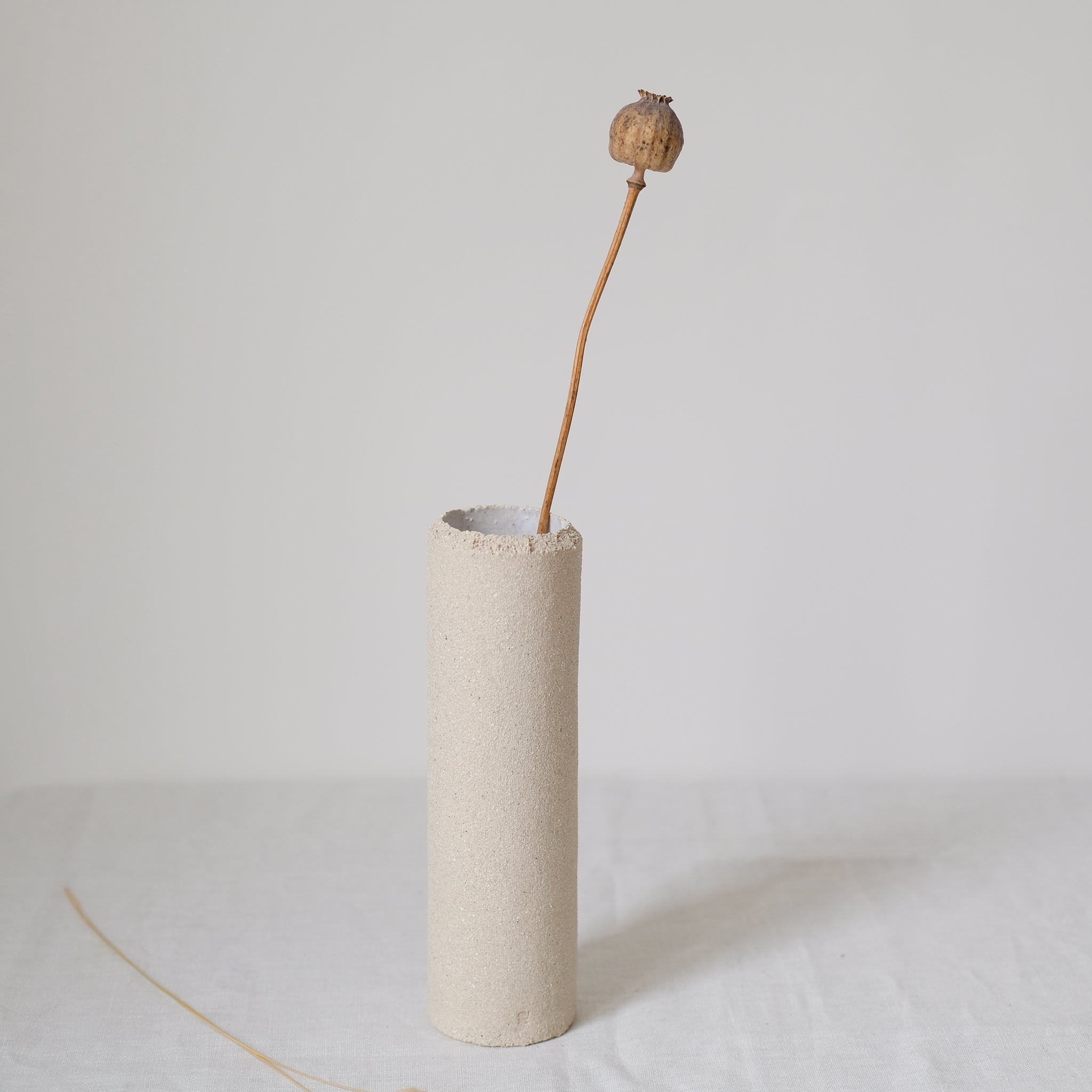 Vase grès chamotté  par No Ceramic chez Brutal Ceramics