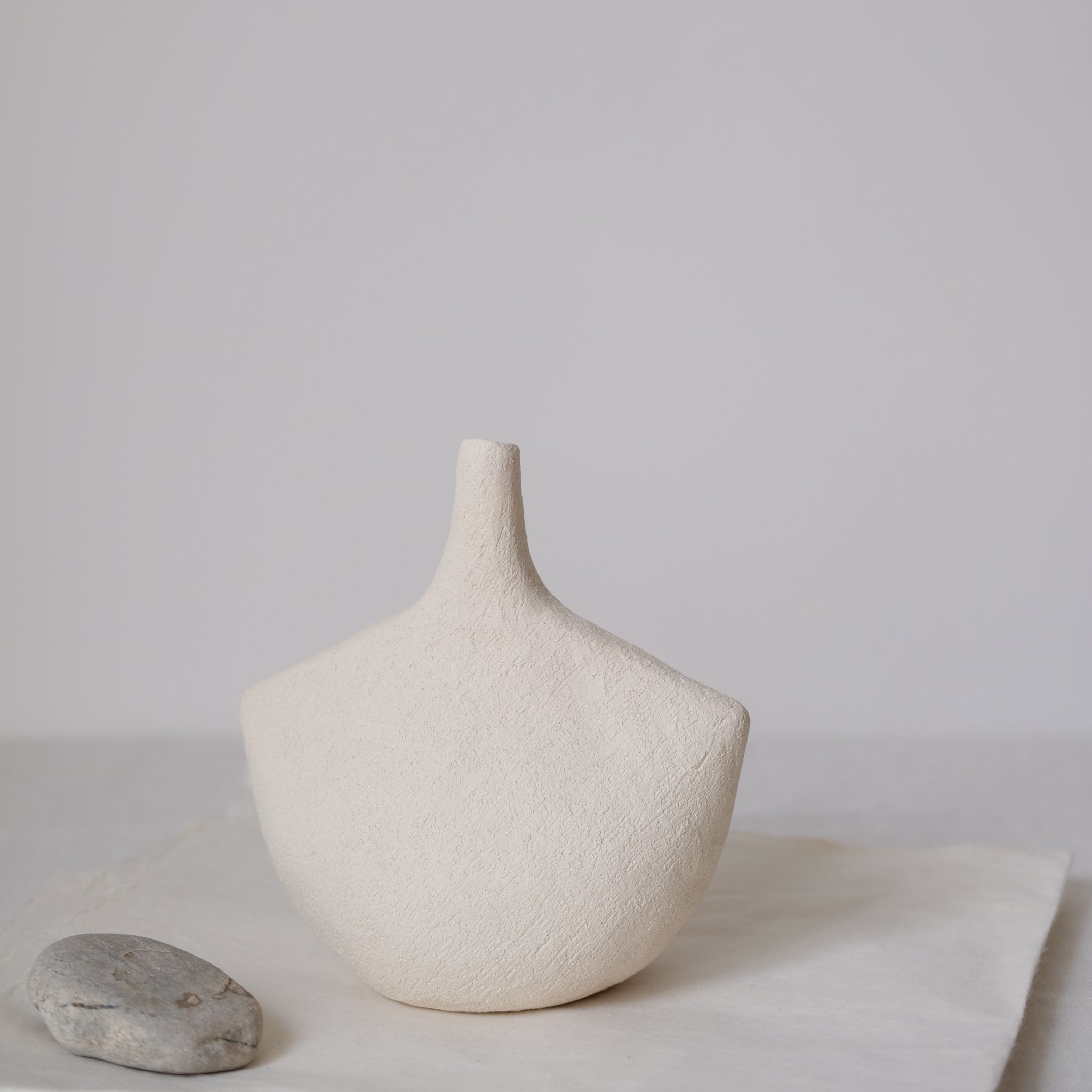 Grand vase Oiseau_05 - Blanc par Stéphanie Petit chez Brutal