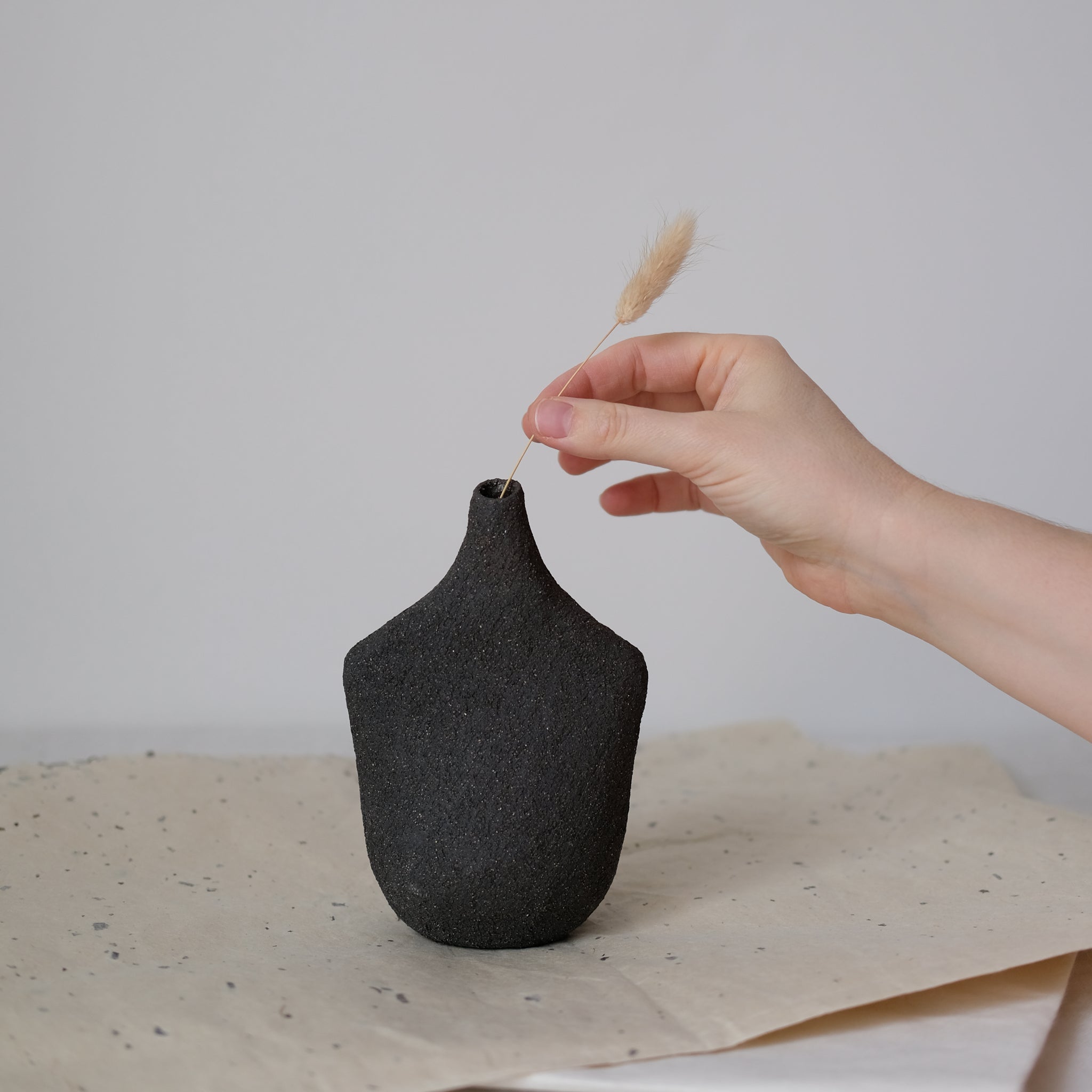 Grand vase Oiseau_06 - Noir par Stéphanie Petit chez Brutal