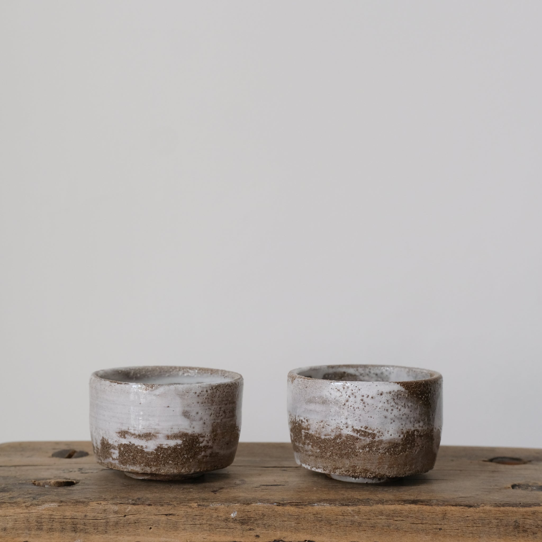 Tasse chawan en grès - Marron par Stéphanie Petit chez BrutalTasse chawan en grès - Marron par Stéphanie Petit chez Brutal