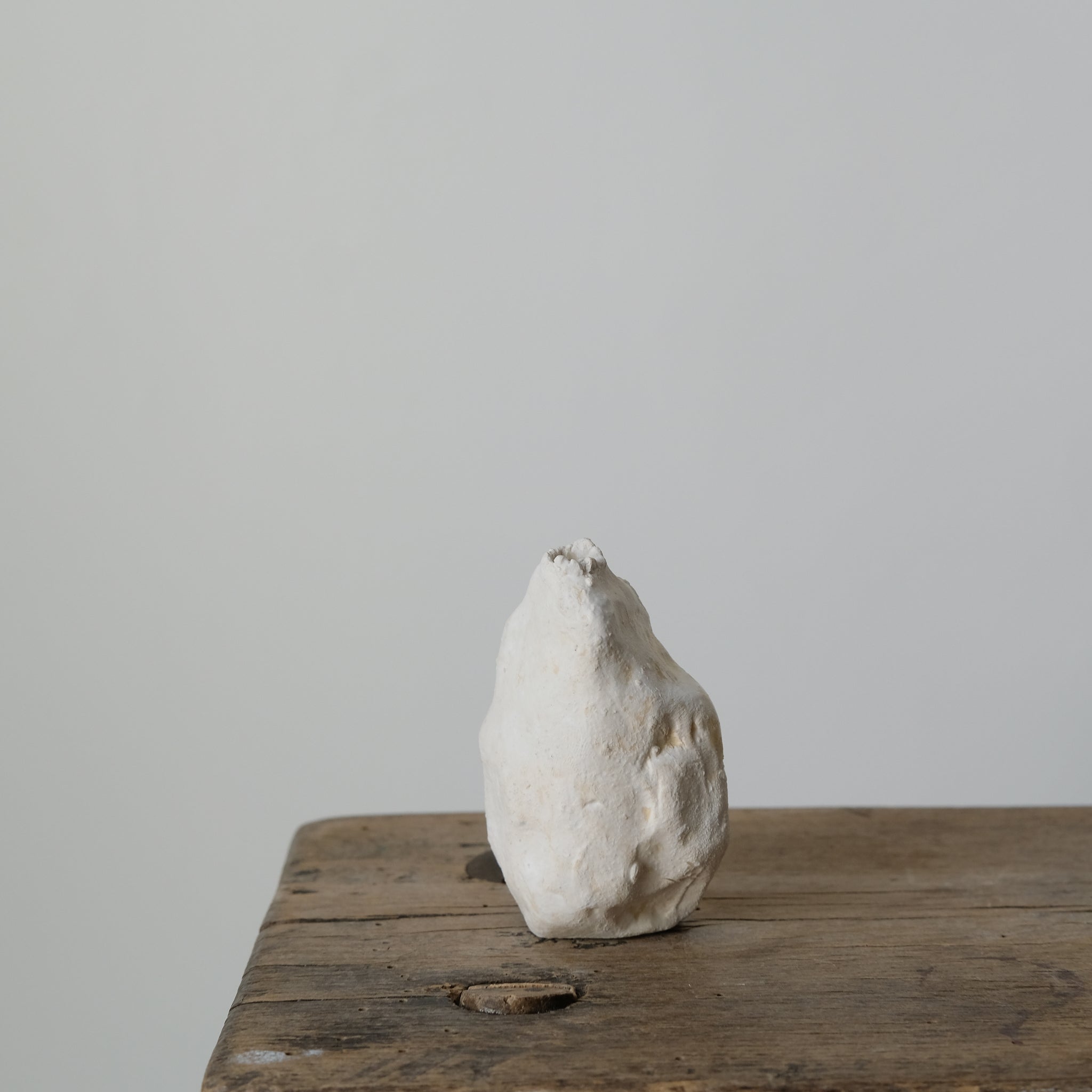 Vase Kyoto, Japan, 2018 de Yellow Nose Studio chez Brutal Ceramics