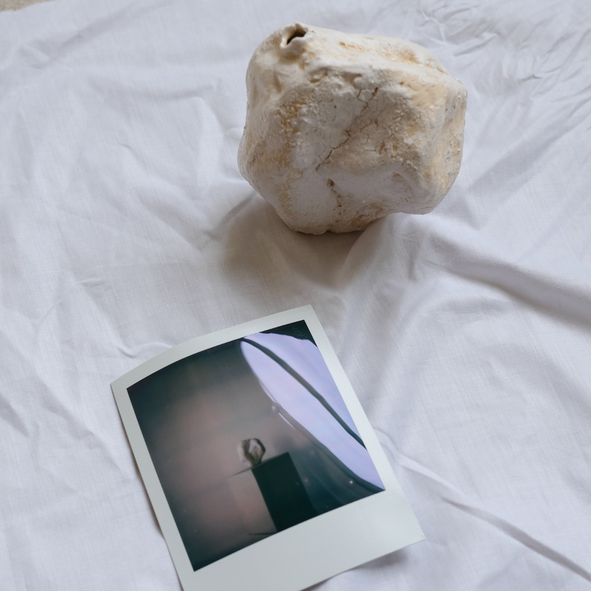 Vase Tatry, Slovakia 2019 de Yellow Nose Studio chez Brutal Ceramics