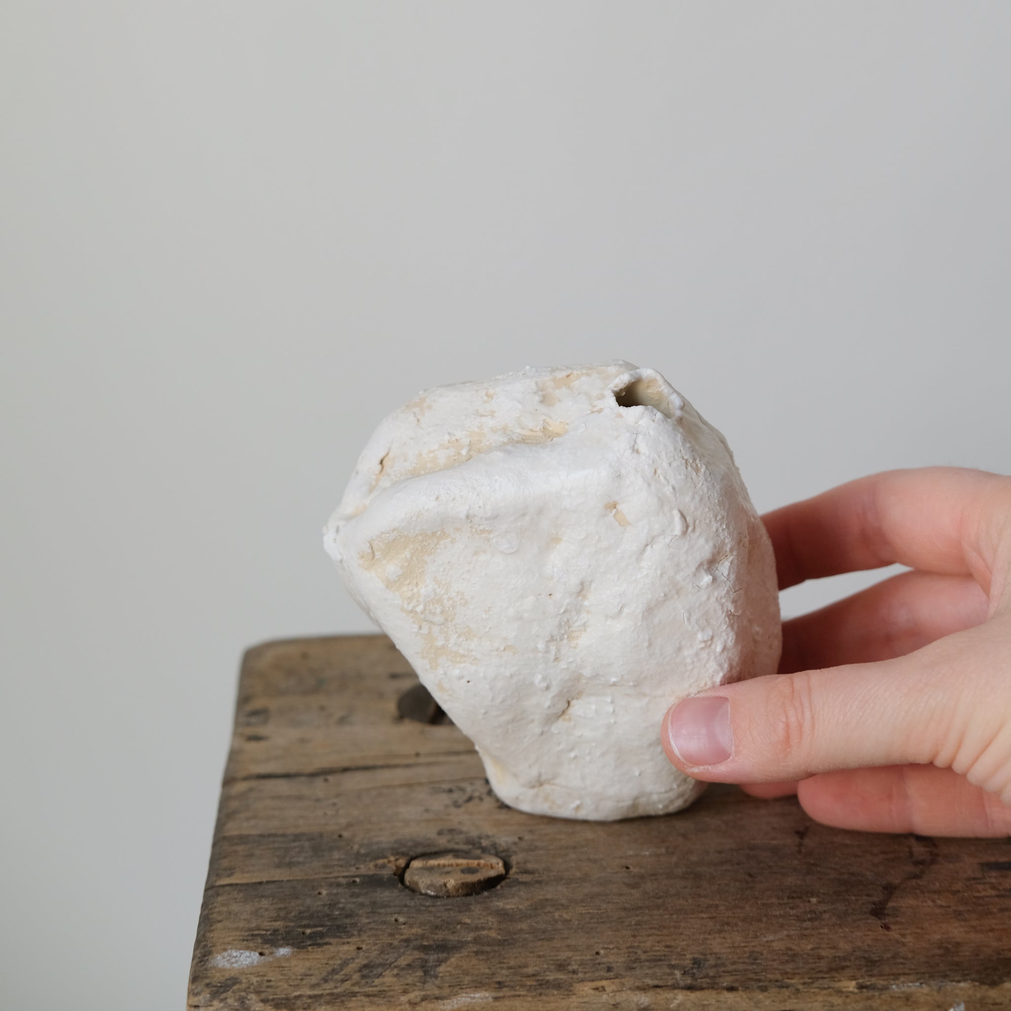 Vase Tatry, Slovakia 2019 de Yellow Nose Studio chez Brutal Ceramics