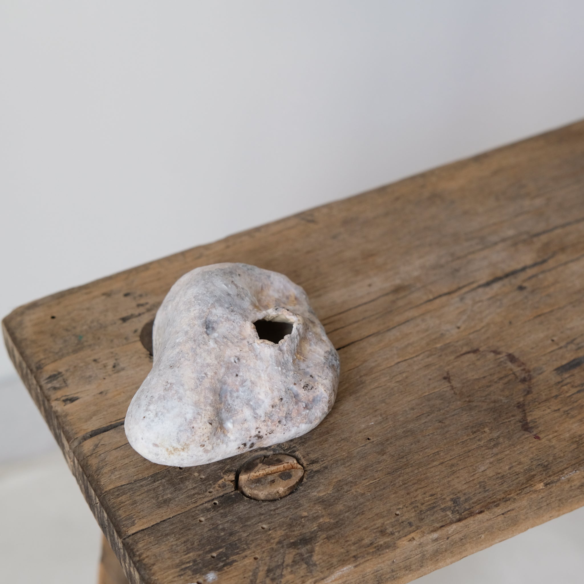 Vase The Hague, Netherlands, 2017 de Yellow Nose Studio chez Brutal Ceramics