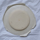Assiette D 20cm "Reclining"- Blanc de Yellow Nose Studio x Yuka Tanaka chez Brutal Ceramics