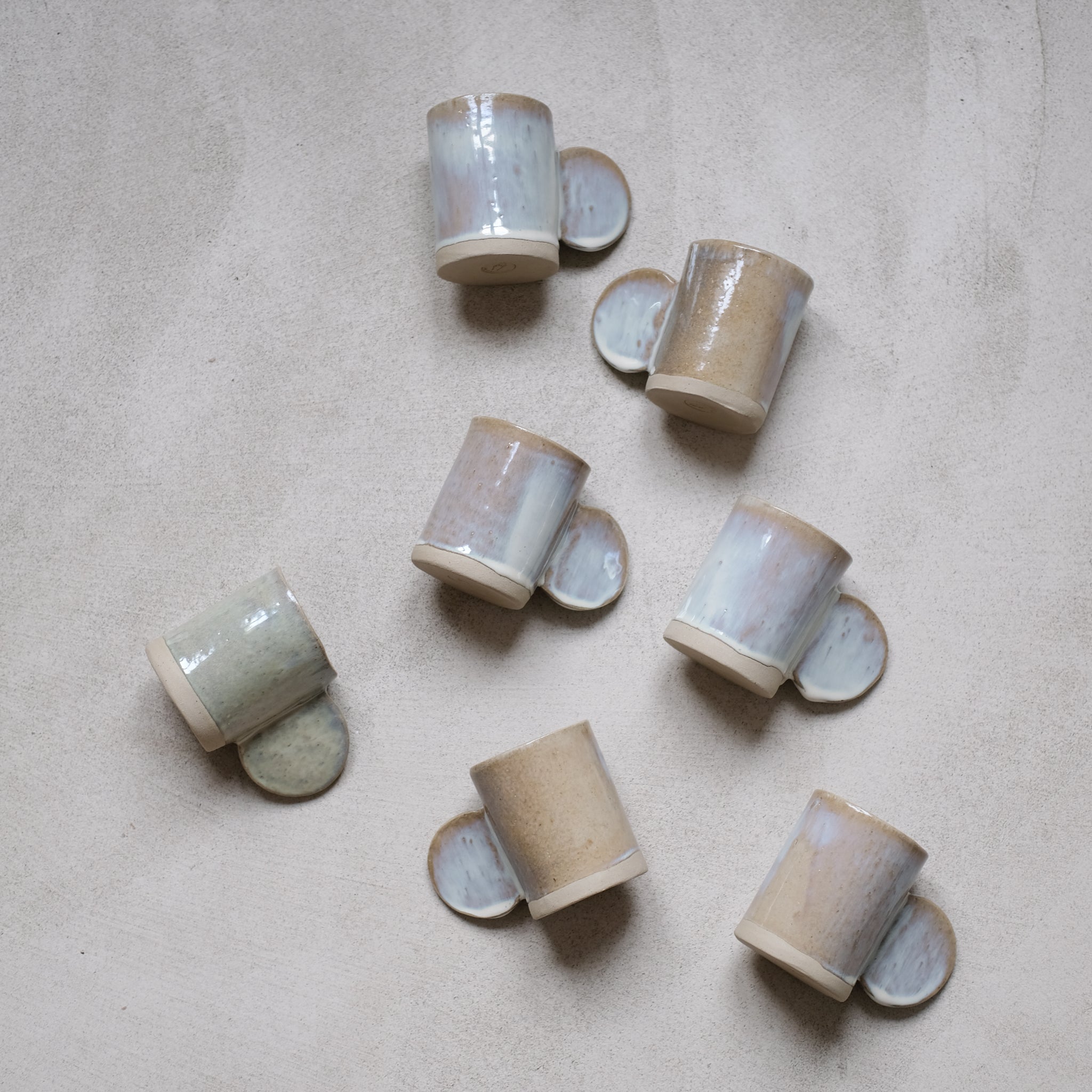 Tasse en grès par mr céramiques chez Brutal Ceramics