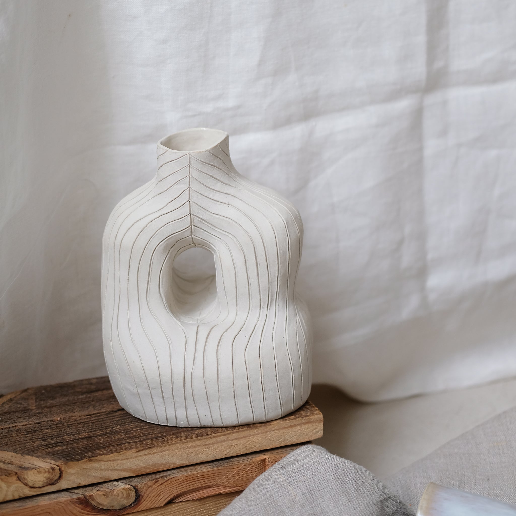Vase en grès par mr céramiques chez Brutal Ceramics