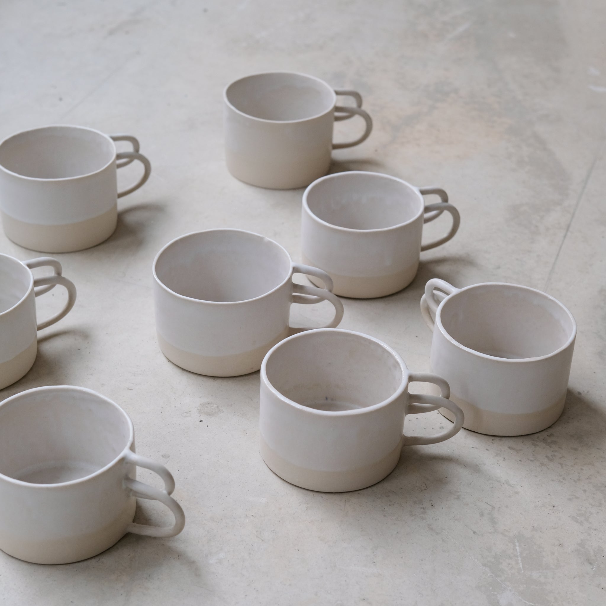 Mug Loop de la designer d'objet Camille Esnée chez Brutal Ceramics