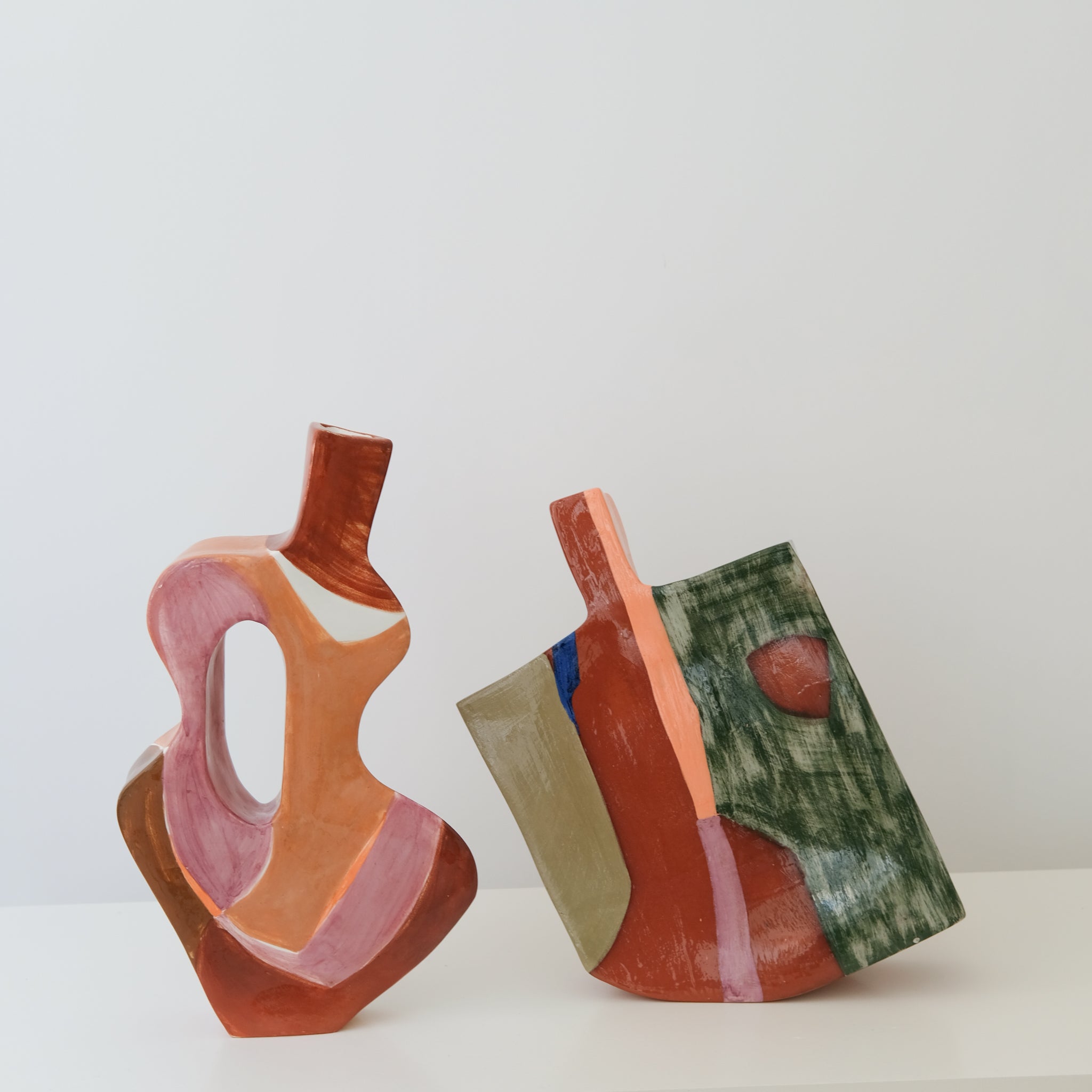 Vase en faïence H 42cm Milan par Rosi Mistou pour Brutal Ceramics
