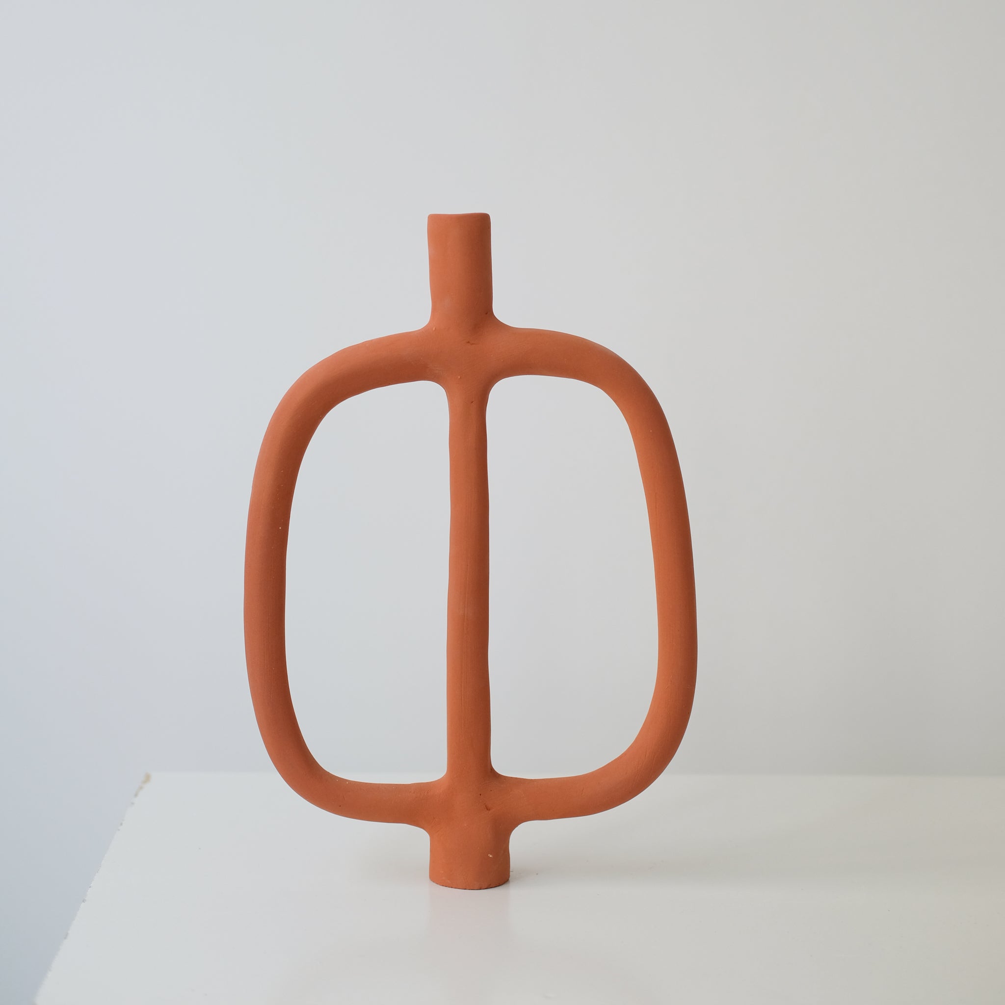 Bougeoir 04 H 35,5cm par Rosi Mistou pour Brutal Ceramics