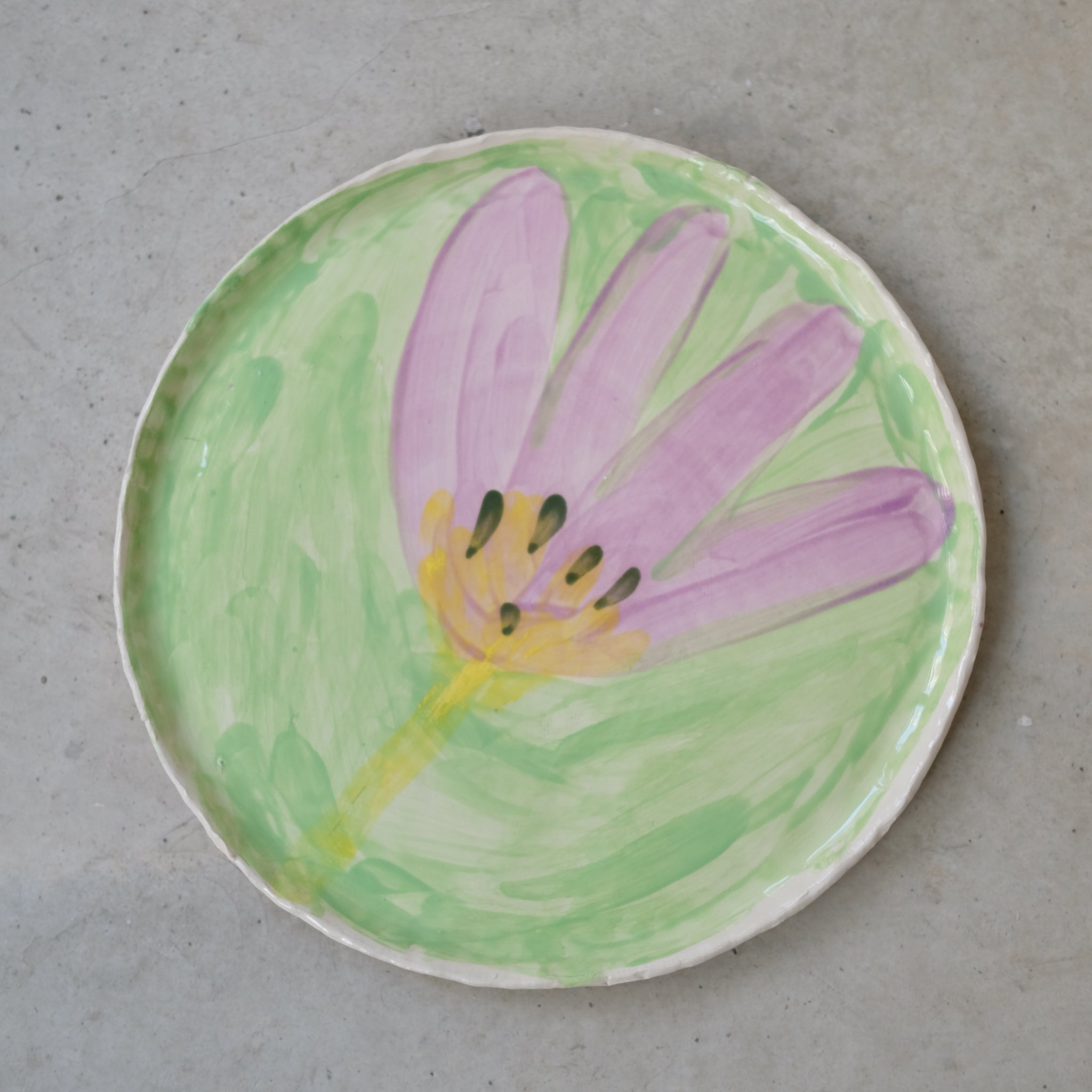 Assiette en faïence D 20cm Rayures de Samantha Kerdine pour Brutal 