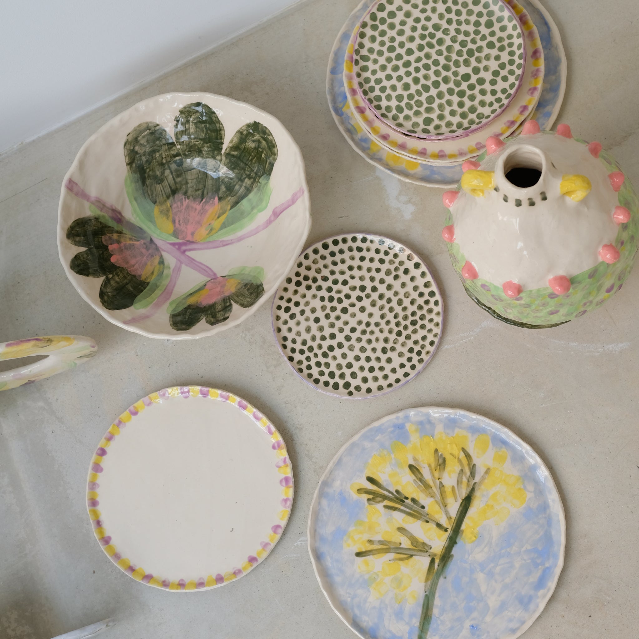 Saladier en faïence H 18cm Fleurs de Samantha Kerdine pour Brutal 