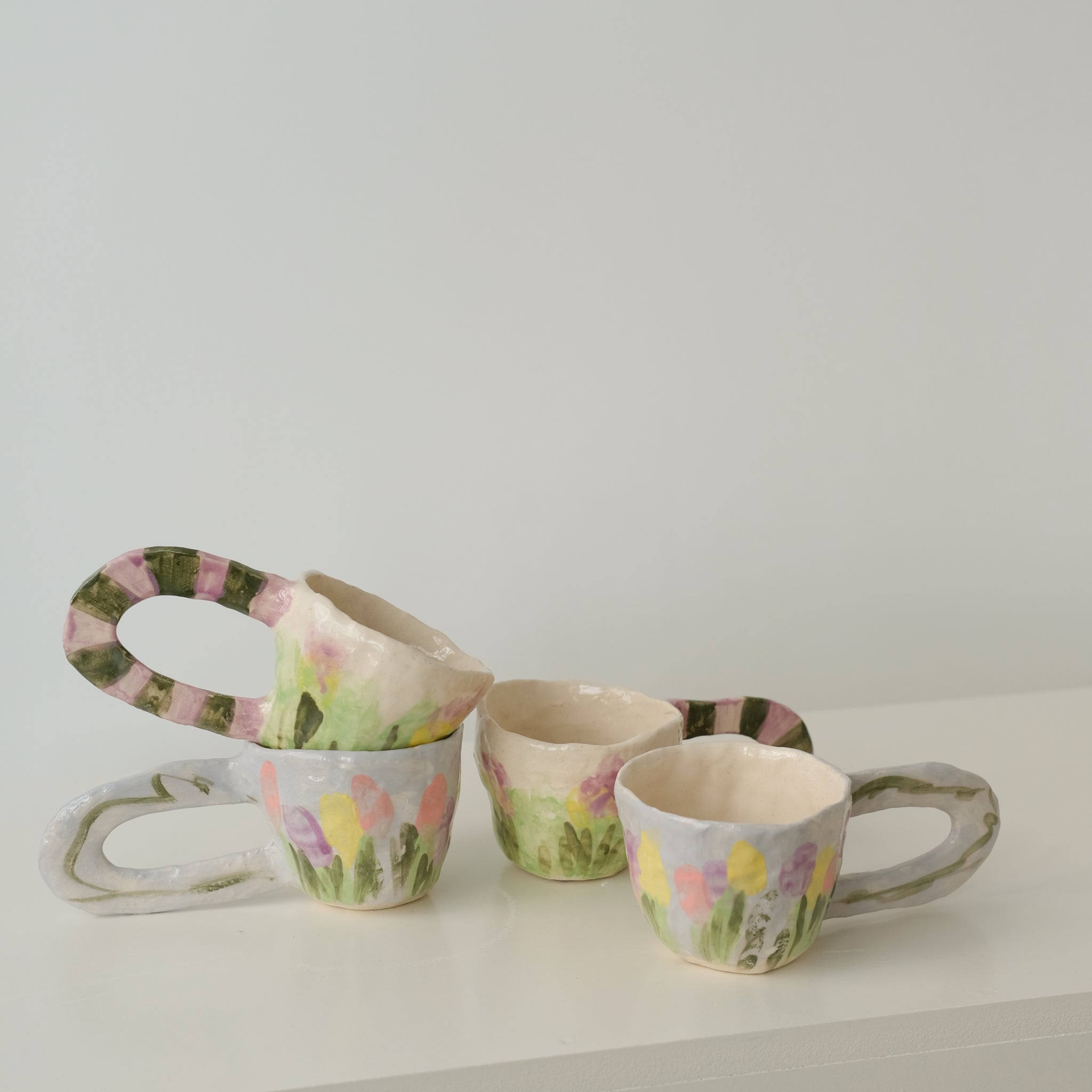 Tasse en faïence H 18cm paysage de Samantha Kerdine pour Brutal 