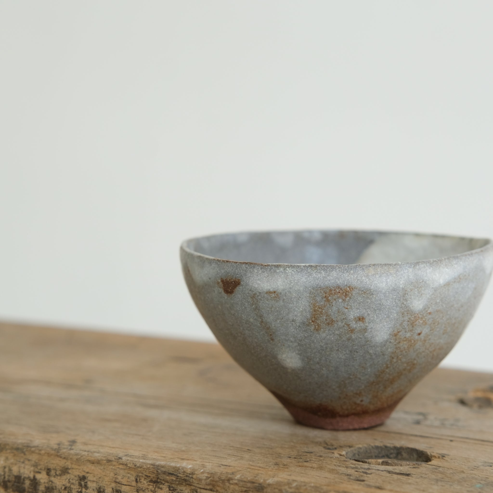 Bol en grès rouge D 8,5cm(o) - gris/bleu de Cups cups cups chez Brutal
