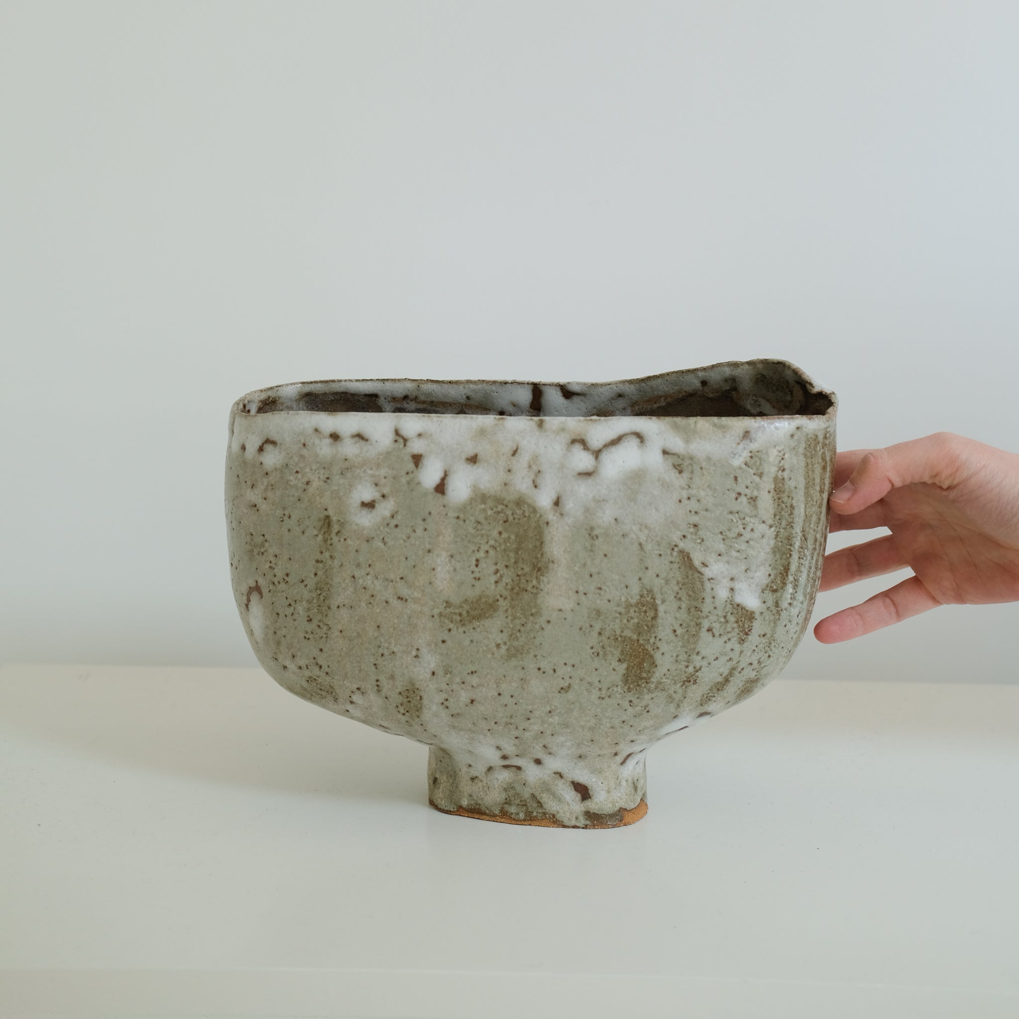 Vase en grès roux H 20cm(z) - Bruns de Cups cups cups chez Brutal Ceramics