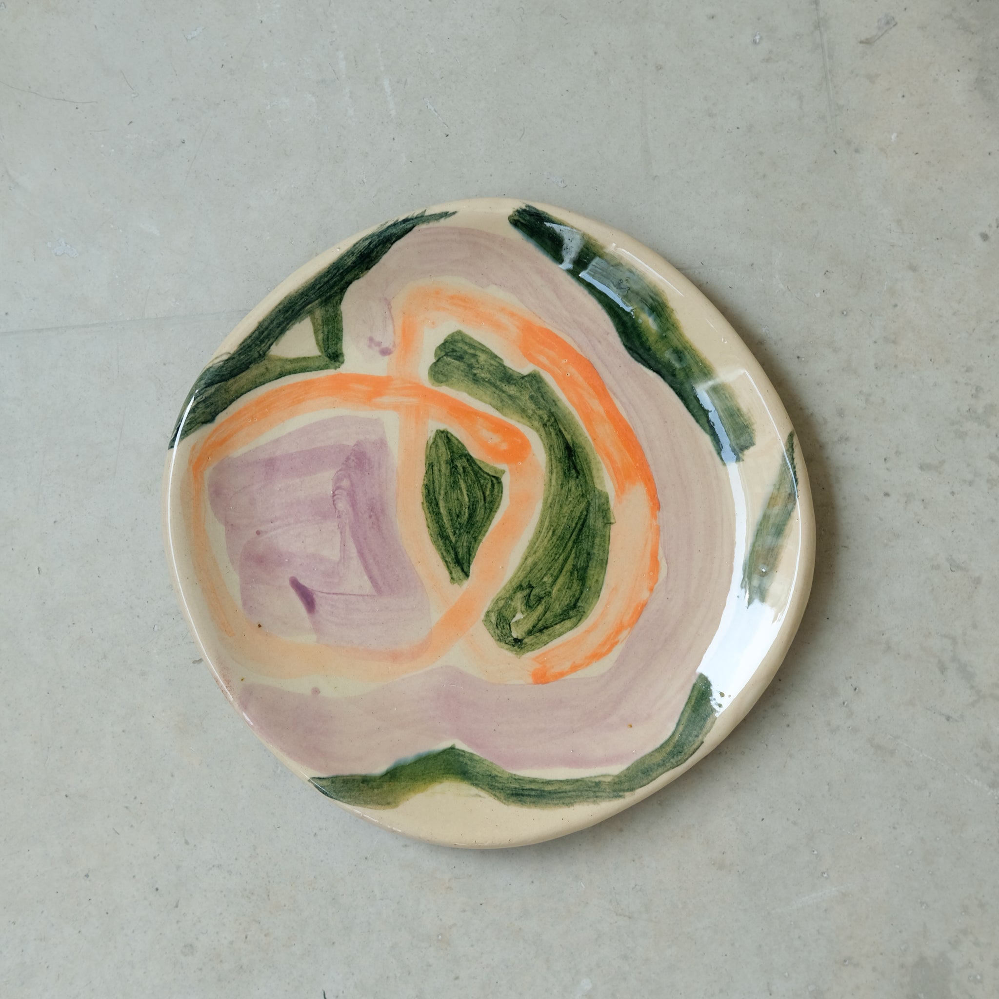 Assiette 11 en faïence rouge D 19cm - Multicolore