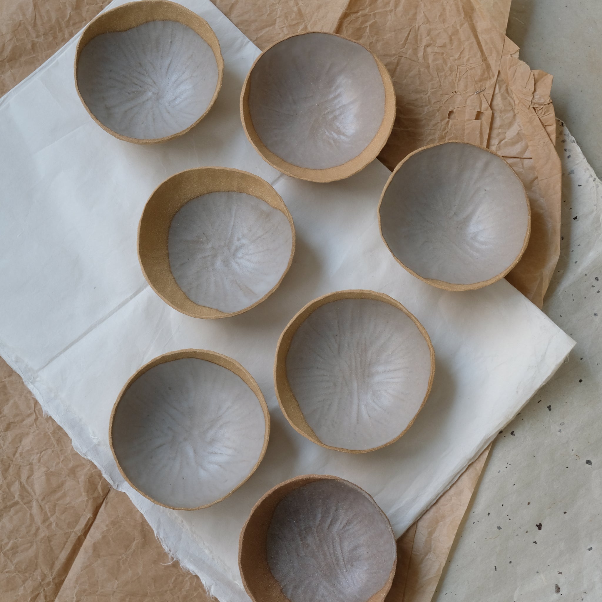 Bol en grès roux de Léa Baldassari chez Brutal Ceramics