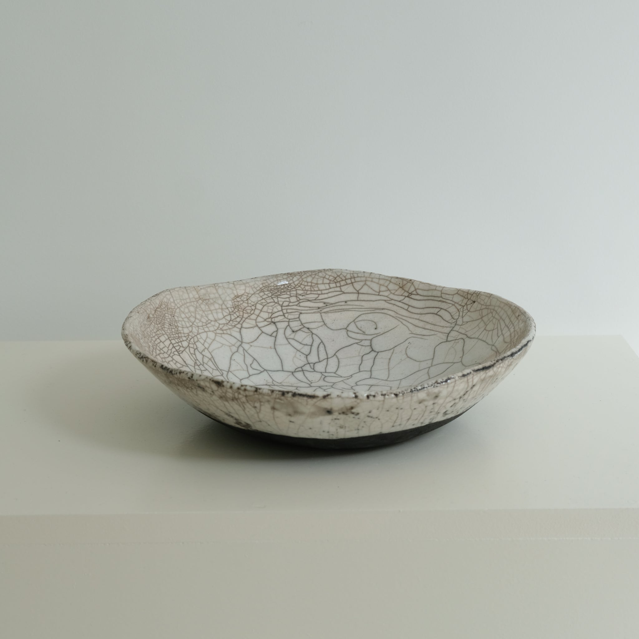 Coupe Raku en grès par la céramiste Potry chez Brutal Ceramics