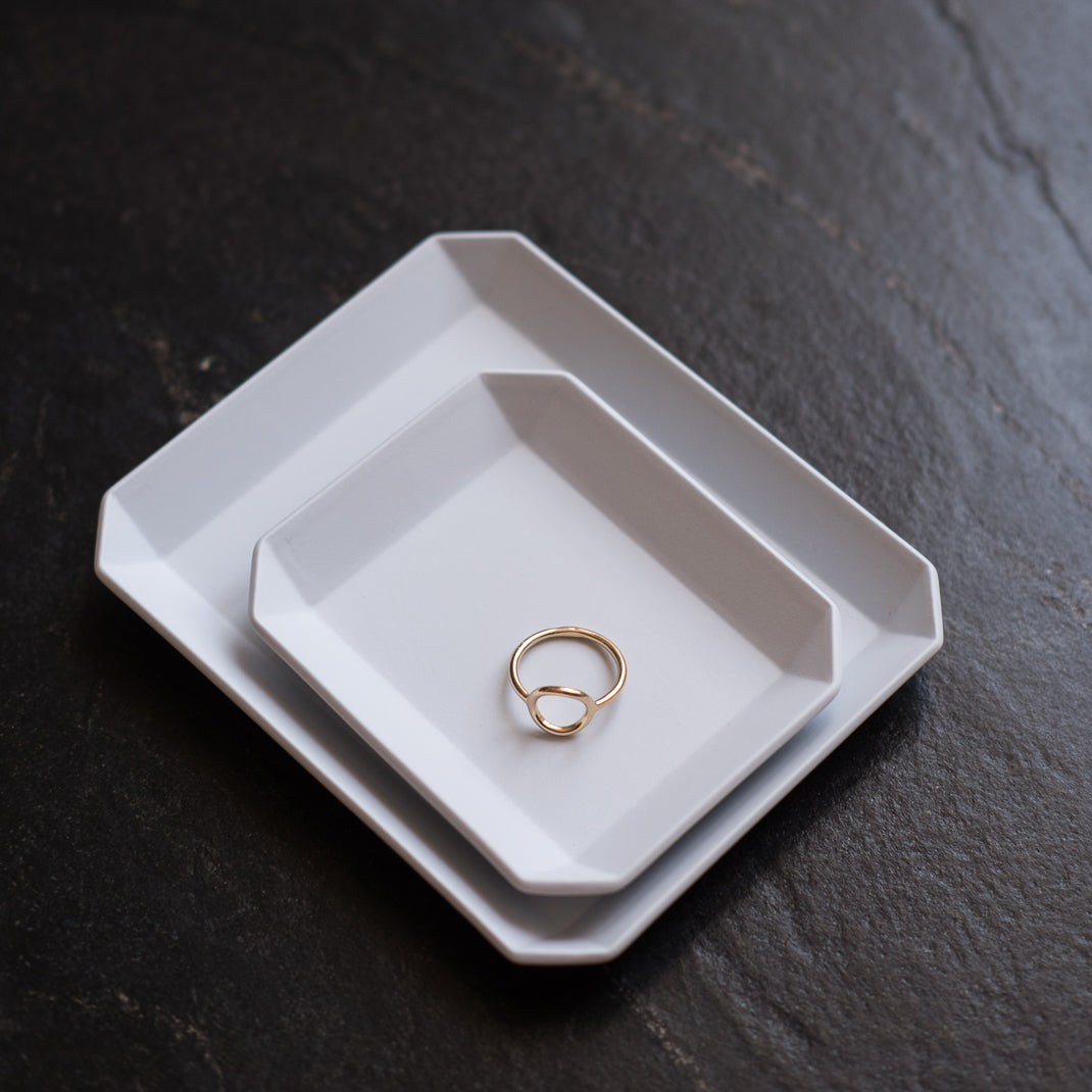 vide poche moyen format en porcelaine japonaise