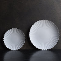 Assiette "chrysanthème" D22cm TY Palace - Blanc Gris