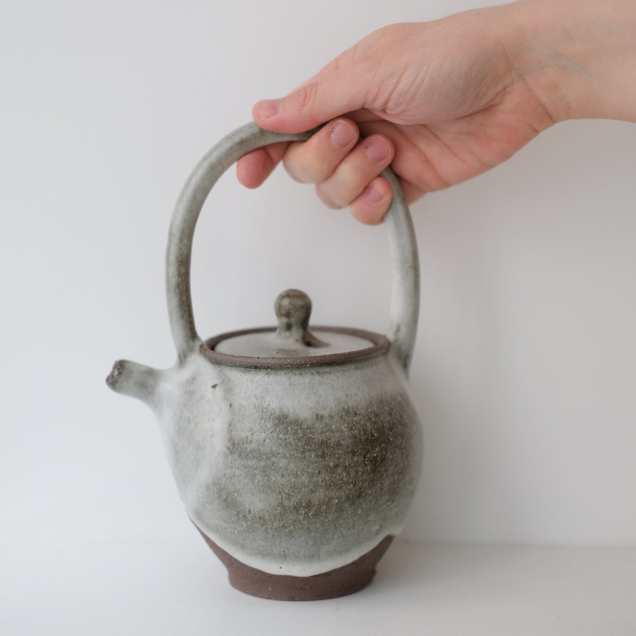Théière 650ml par le céramiste Benoit Audureau chez Brutal Ceramics