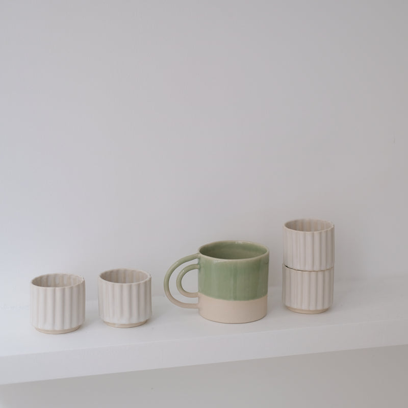 Tasse expresso de la designer d'objet Camille Esnée chez Brutal – Brutal  Ceramics