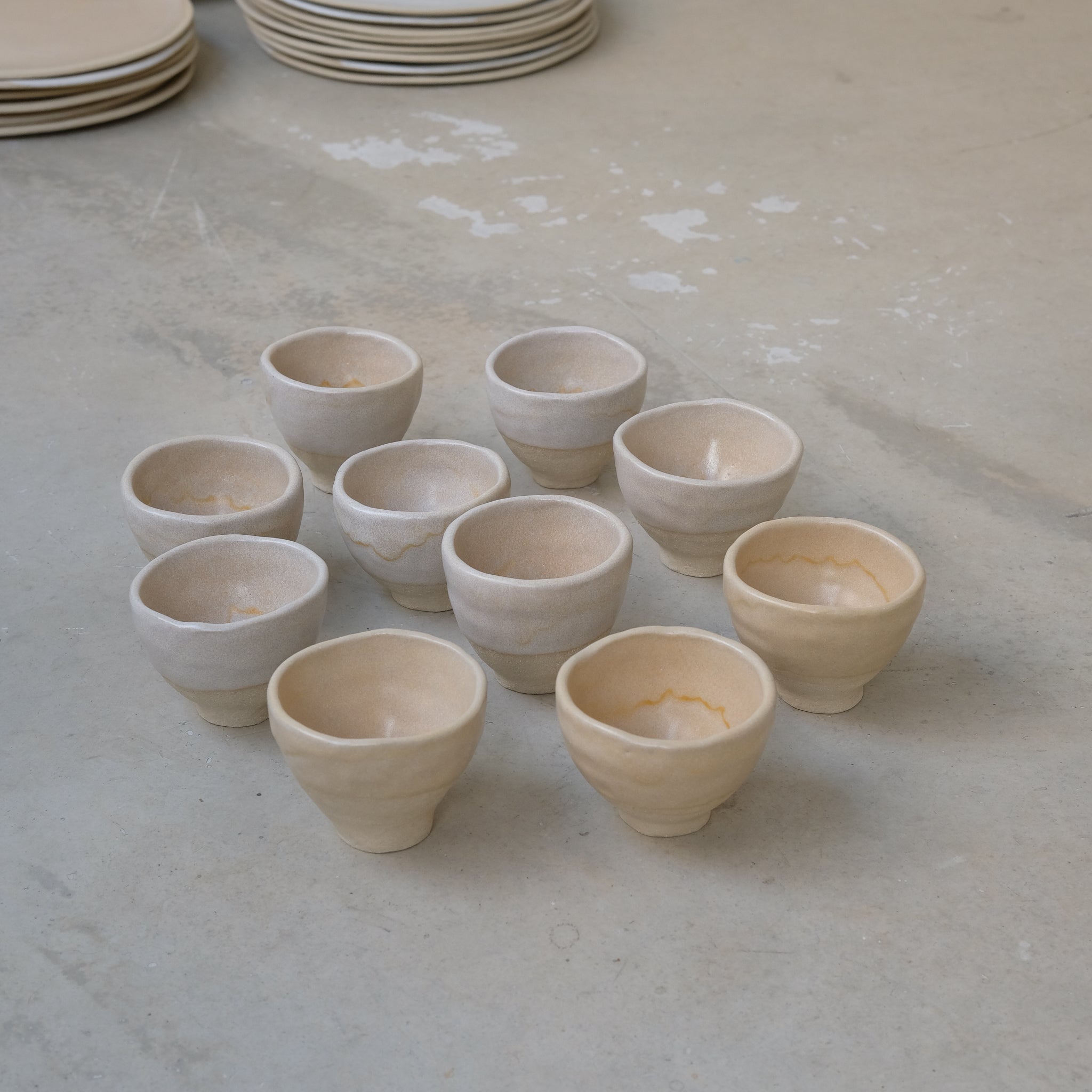 Tasse chouchou 80ml rosé par la céramiste Hélène Maury chez Brutal Ceramics