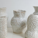 Vase en grès pyrité H21cm - blanc nacré