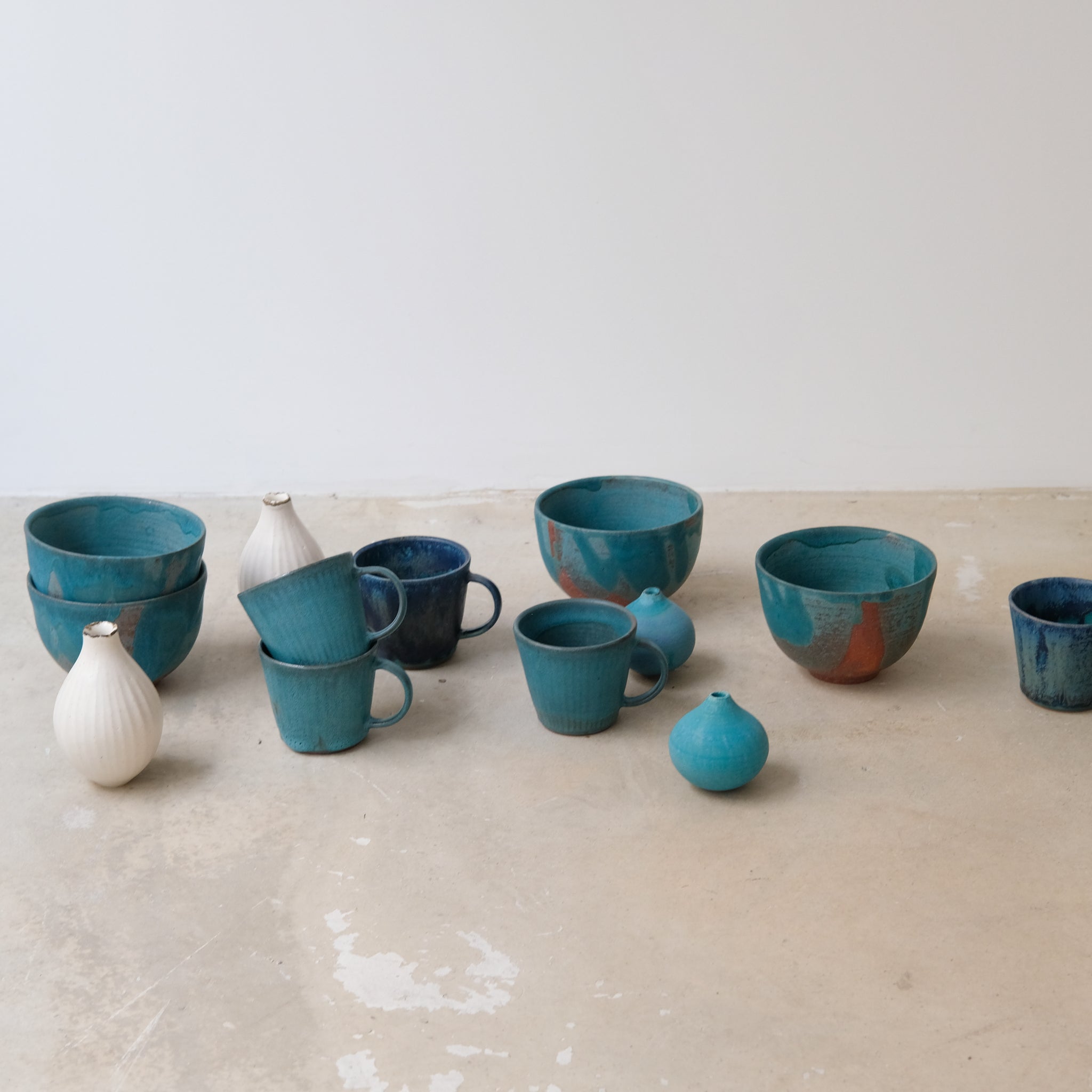 Tasse en grès 220ml - midnight stardust d'Aya Ogawa chez Brutal Ceramics