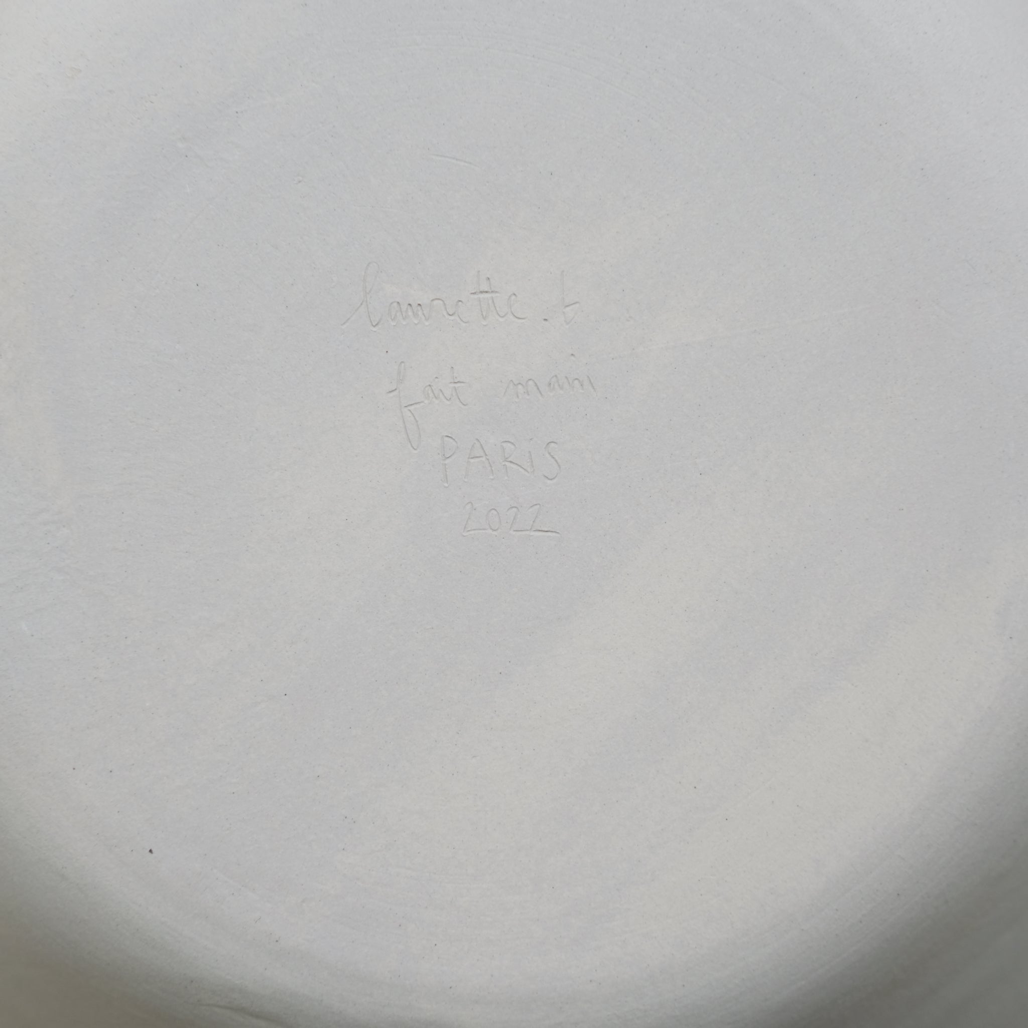 Saladier en grès ciel d'orage Laurette Broll chez Brutal Ceramics